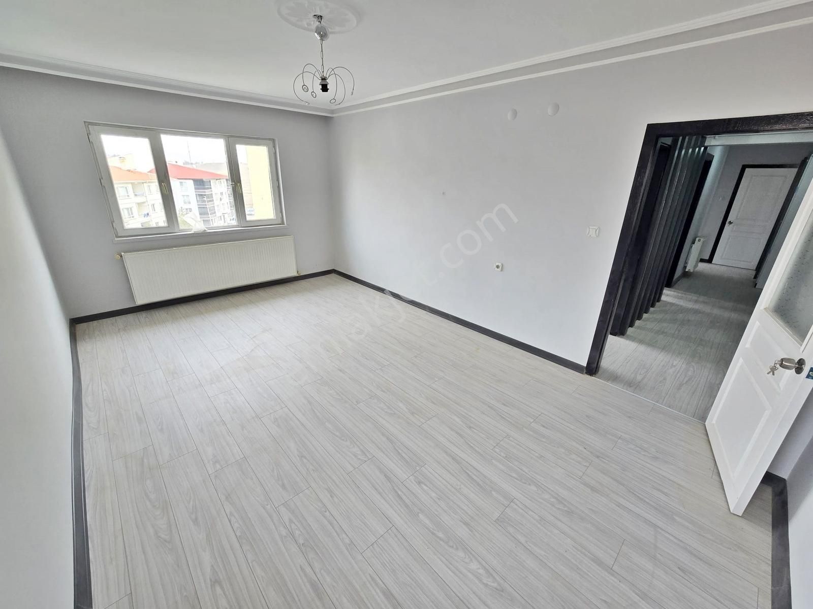 İstasyon Mh'de Katta Krediye Uygun 3+1 Asansörlü Ön Cephe Daire - Görsel 16