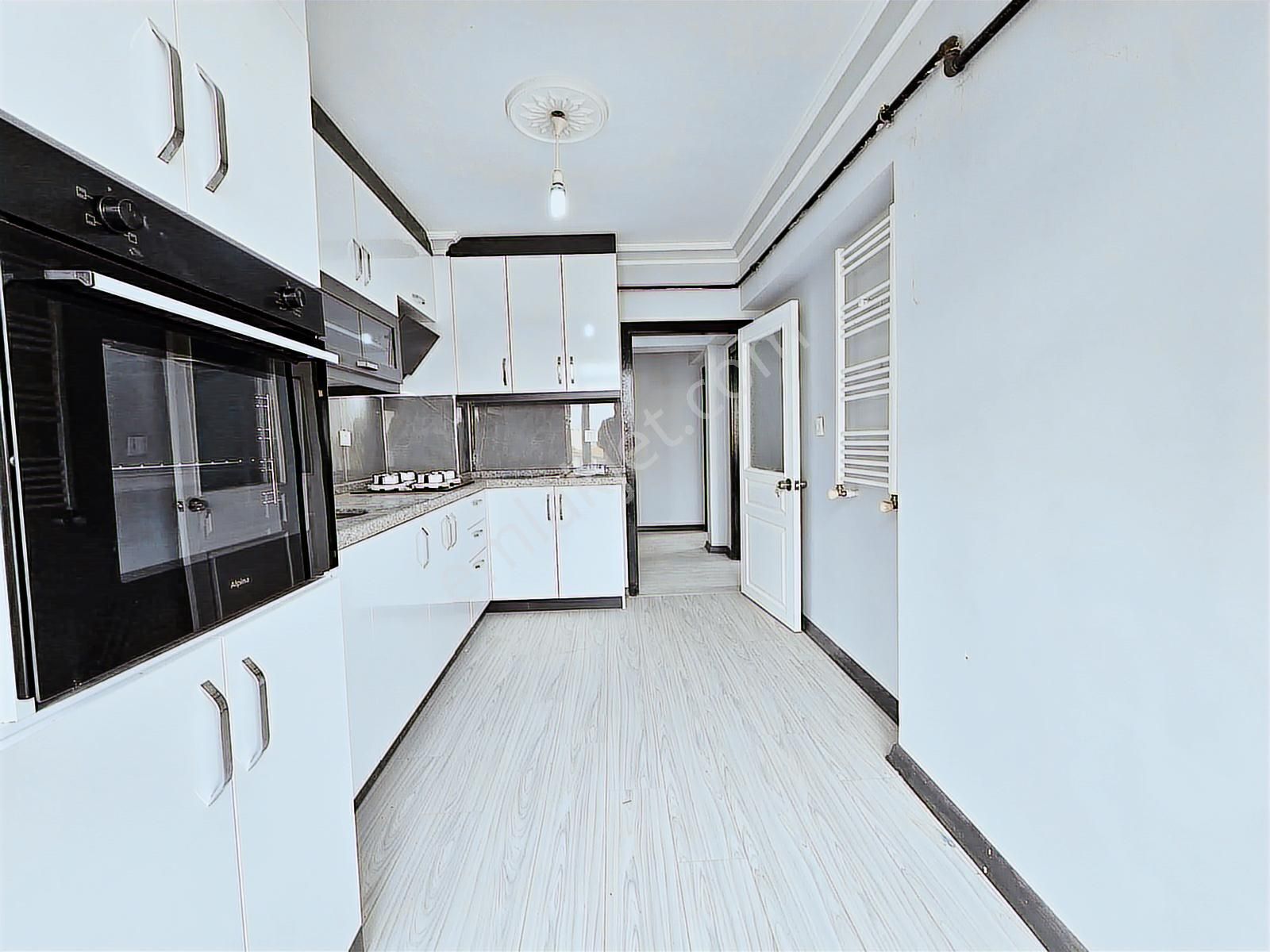 İstasyon Mh'de Katta Krediye Uygun 3+1 Asansörlü Ön Cephe Daire - Görsel 14