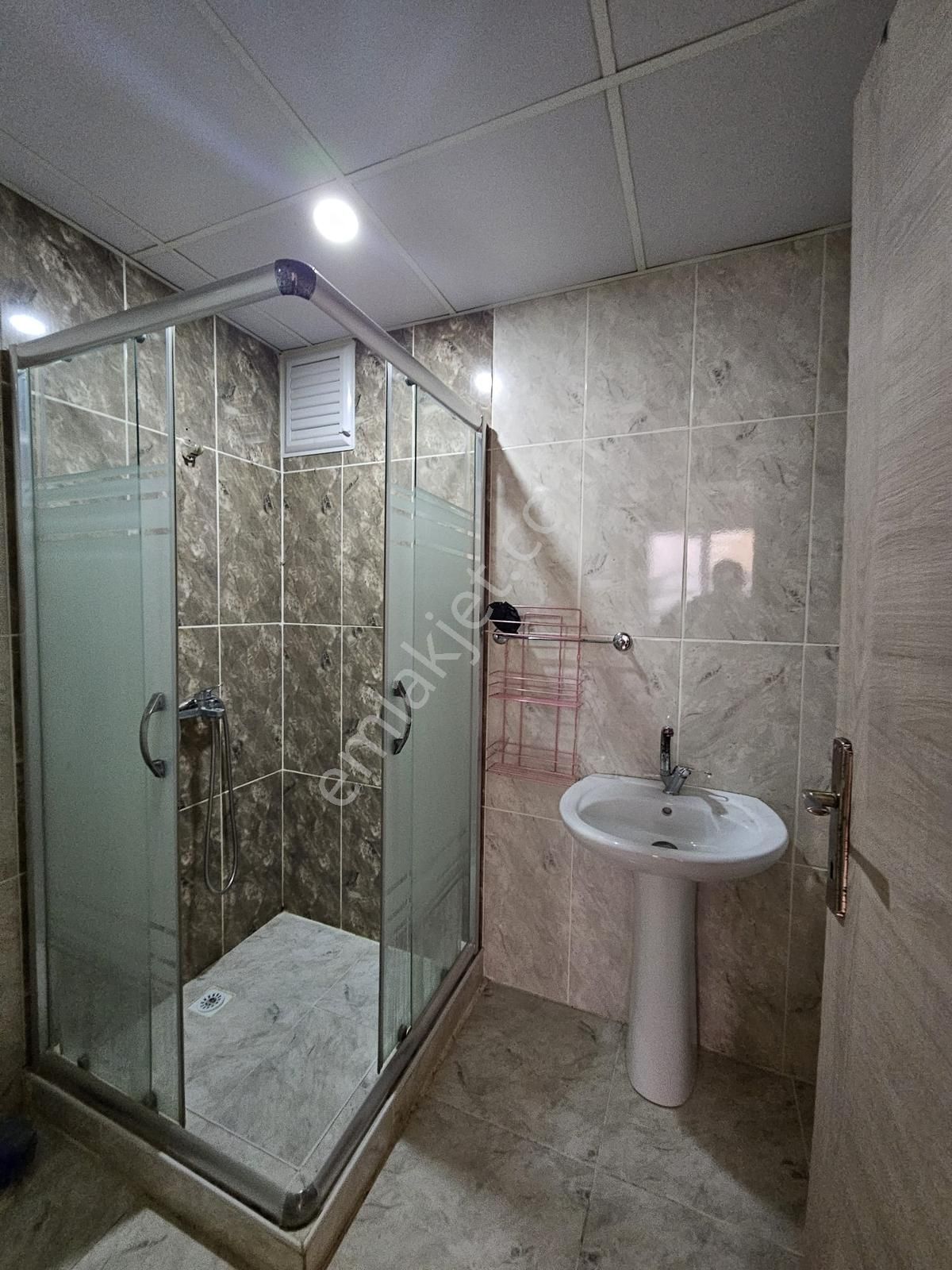 İstasyon Mah. Ebeveyn Banyolu K.otoparklı 2+1 Daire - Görsel 7
