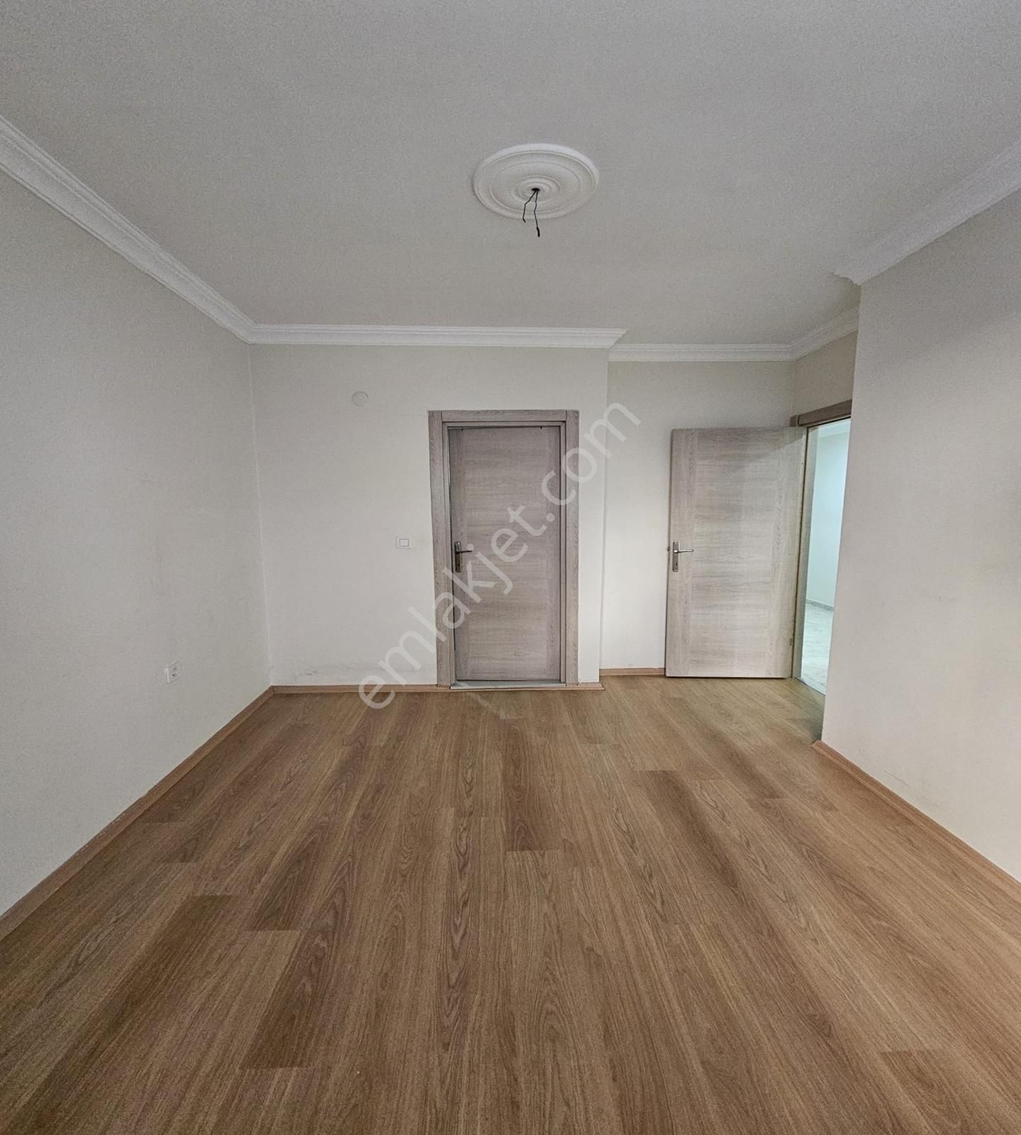 İstasyon Mah. Ebeveyn Banyolu K.otoparklı 2+1 Daire - Görsel 28