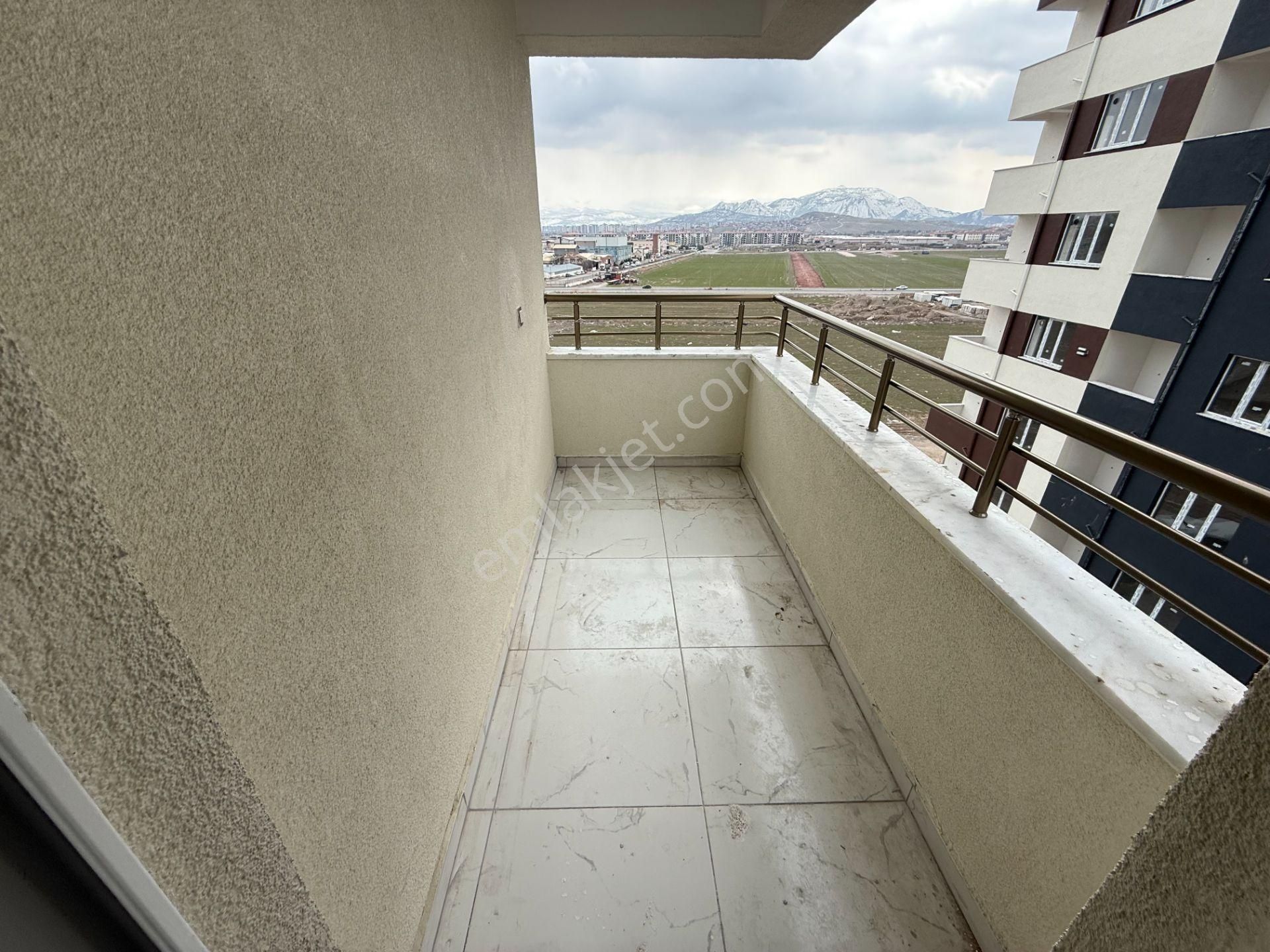 Global Emlak Erkilet Çocuk Hastanesi Yakını Kiralık 2+1 Daire - Görsel 6