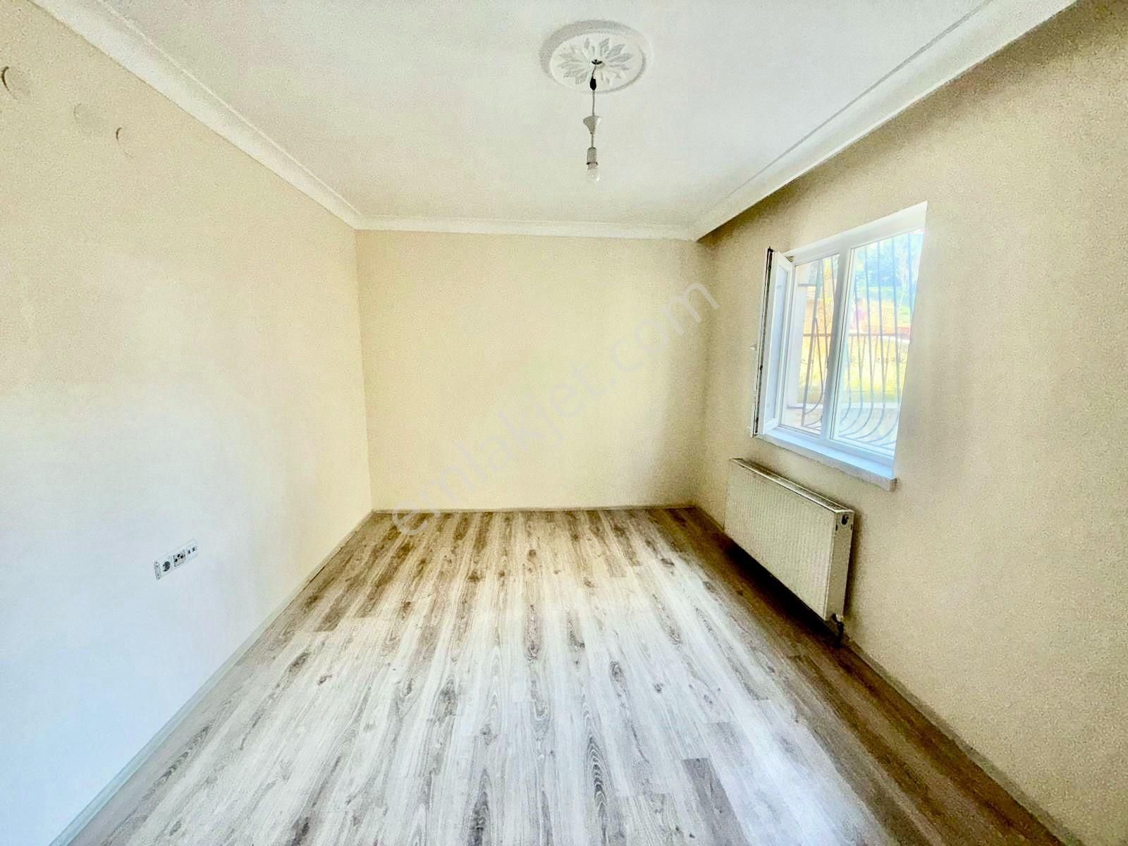 Ovacık Yakını Kat Konumunda 2+1 - Görsel 7