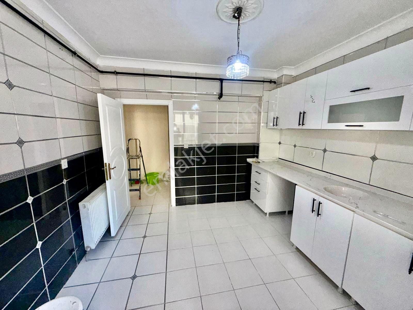 Ovacık Yakını Kat Konumunda 2+1 - Görsel 17