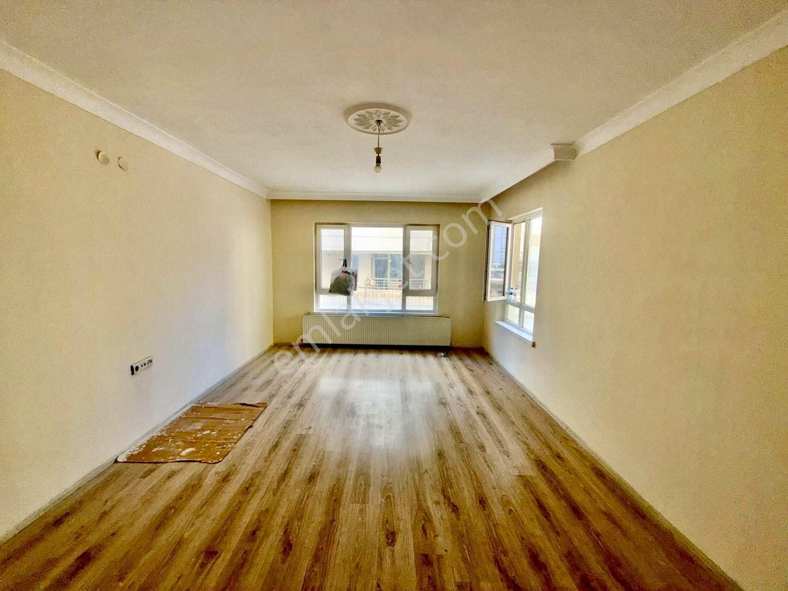 Ovacık Yakını Kat Konumunda 2+1 - Görsel 2