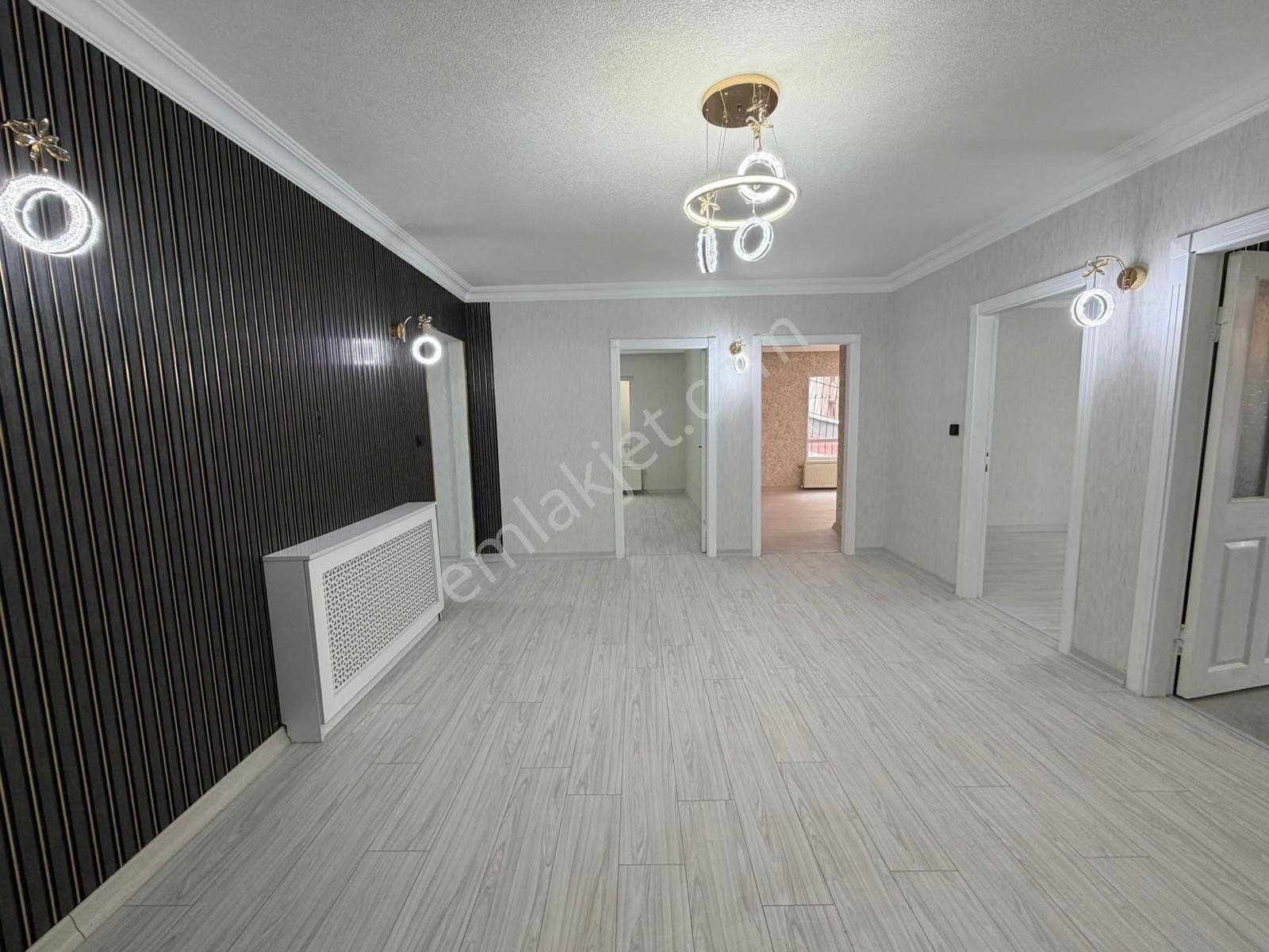 Keçiörende 3+1 1 Kat Konumlu Cadde Üzeri Full Yapılı Satılık - Görsel 21