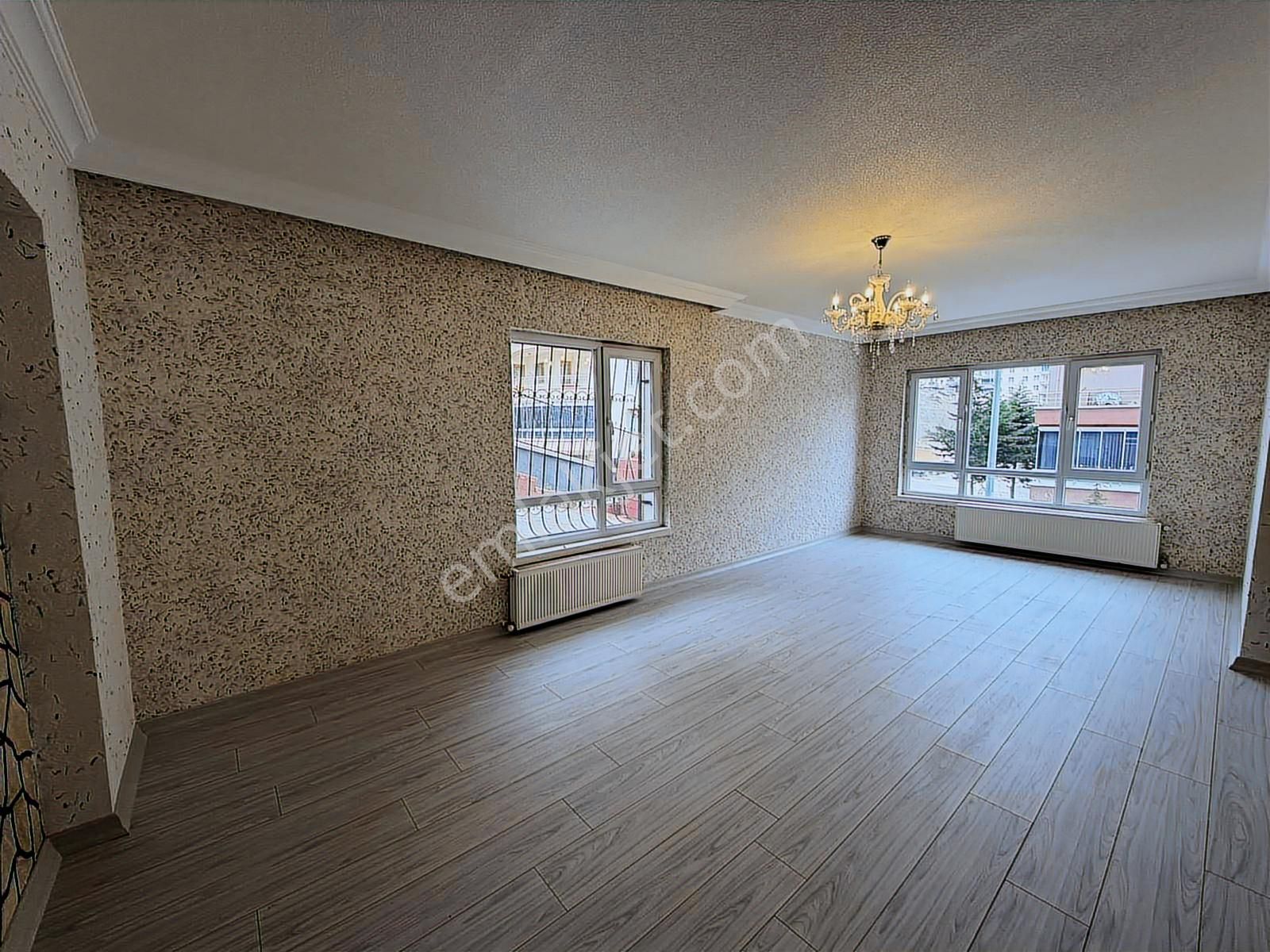 Keçiörende 3+1 1 Kat Konumlu Cadde Üzeri Full Yapılı Satılık - Görsel 17