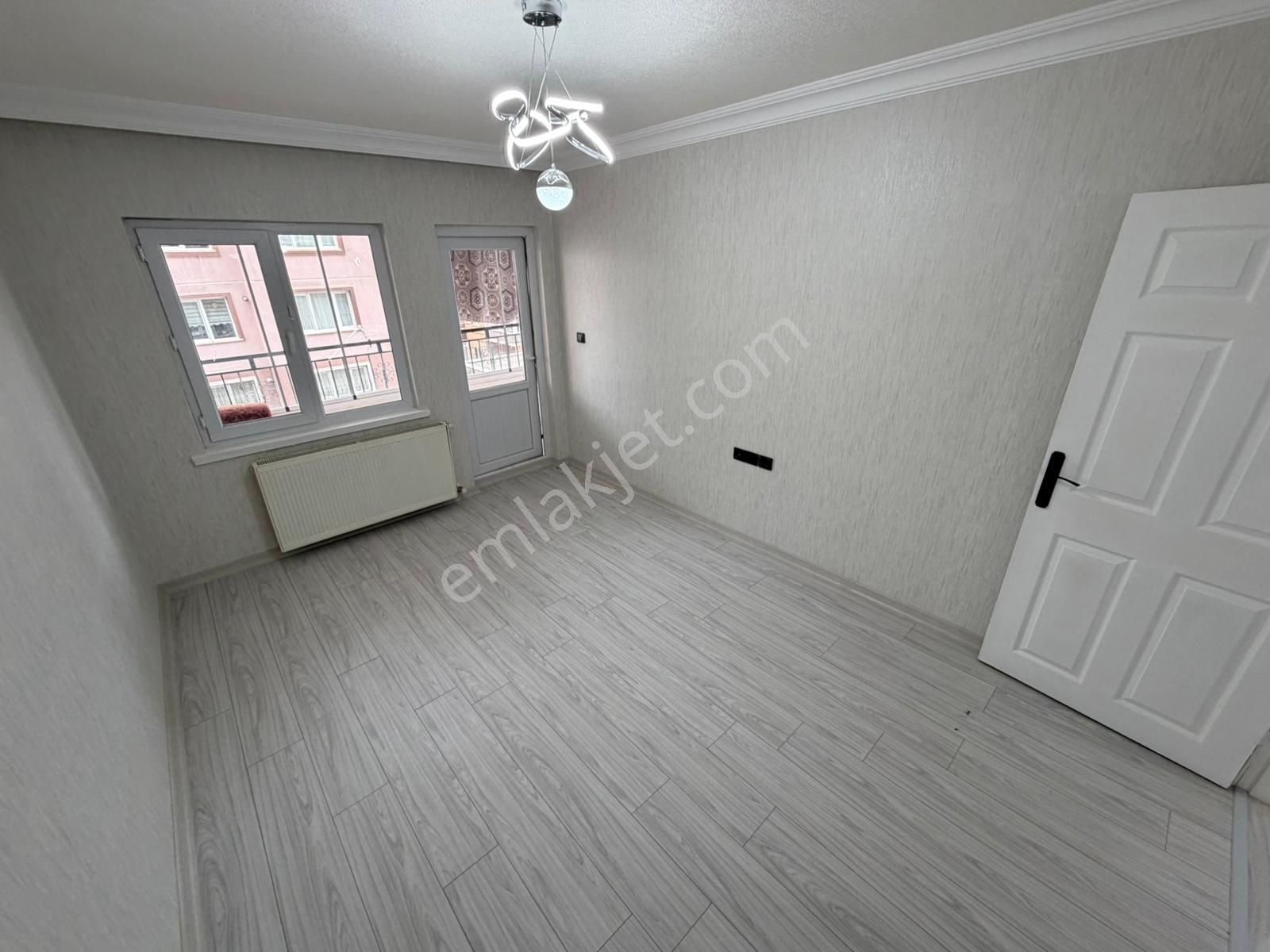Keçiörende 3+1 1 Kat Konumlu Cadde Üzeri Full Yapılı Satılık - Görsel 24