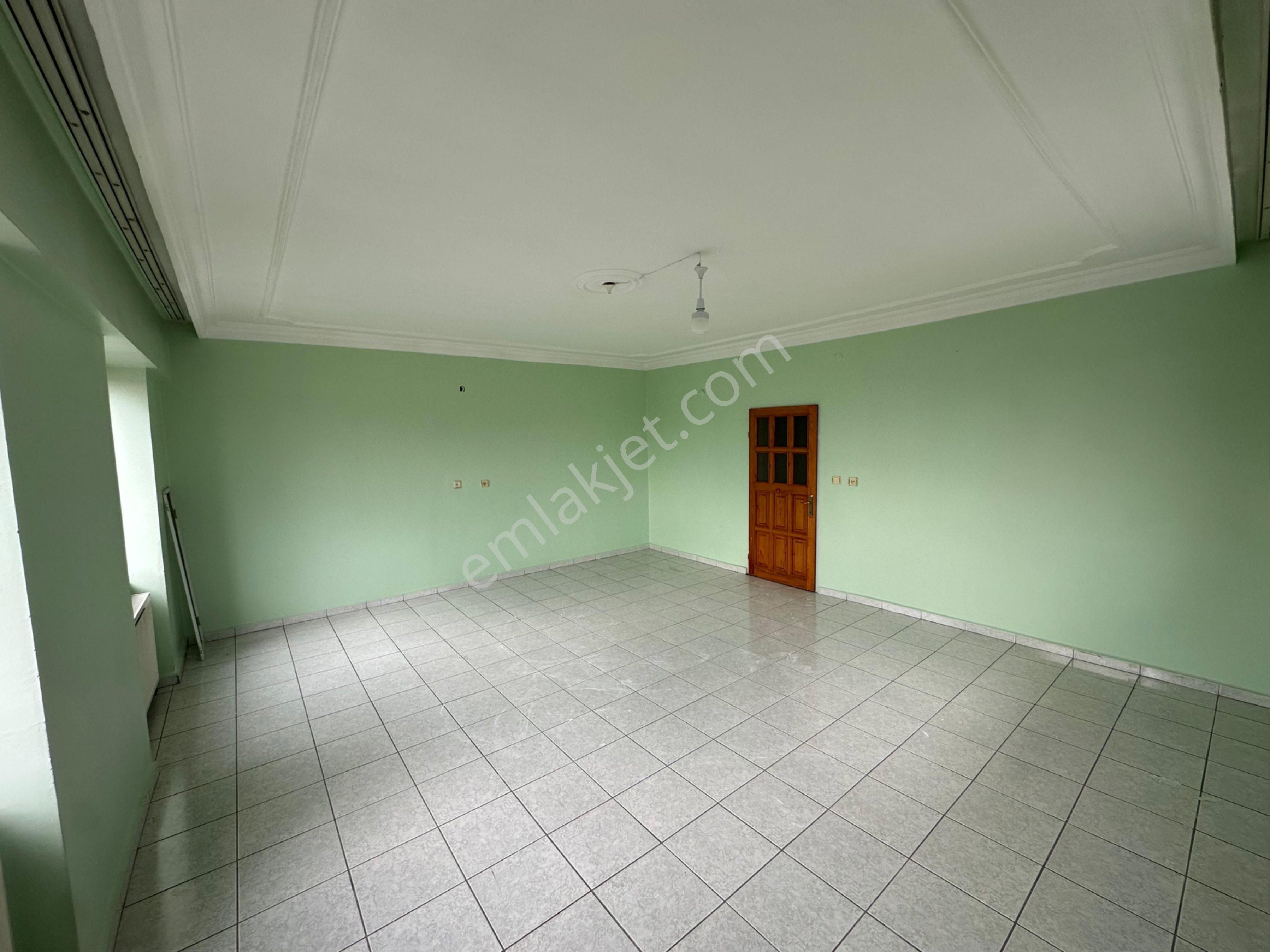 Malabadi Otel Karşısı Kiralık 3+1 Daire - Görsel 14