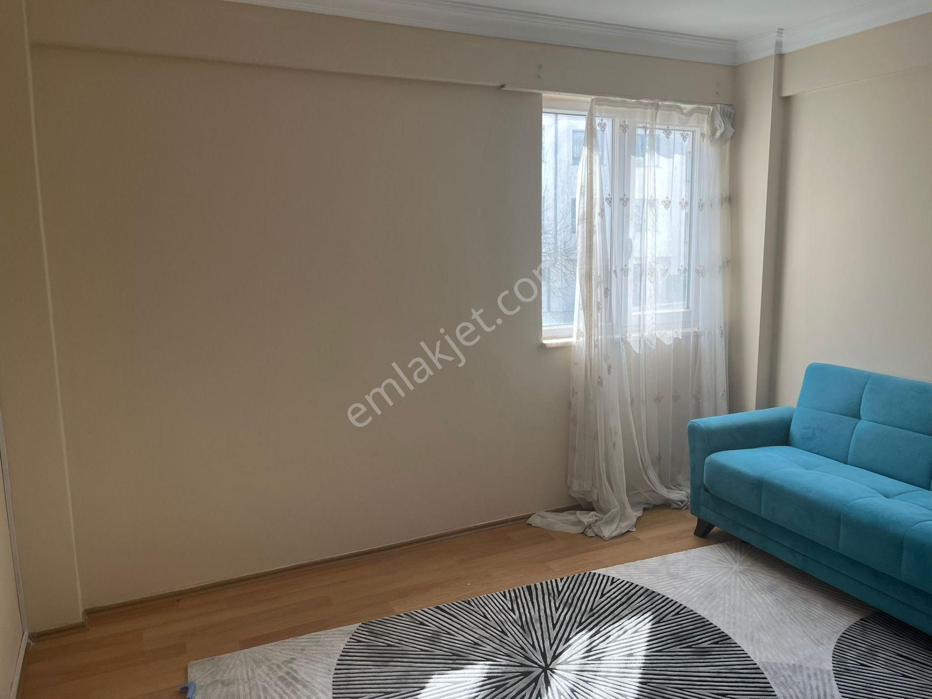 Century 21 Vizyondan Kumlubel'de 2+0 Eşyalı Kiralık Daire - Görsel 5