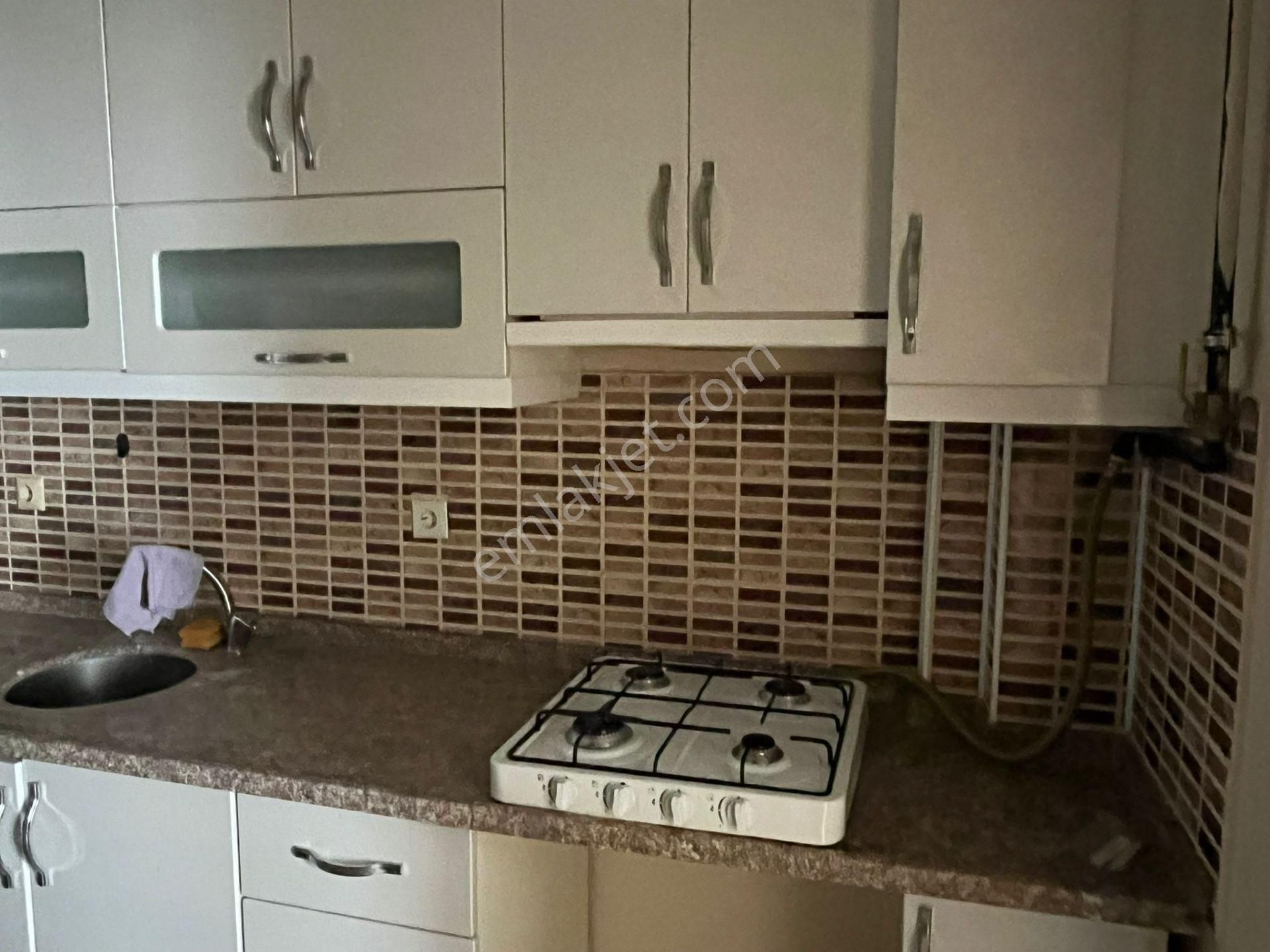 Century 21 Vizyondan Kumlubel'de 2+0 Eşyalı Kiralık Daire - Görsel 17