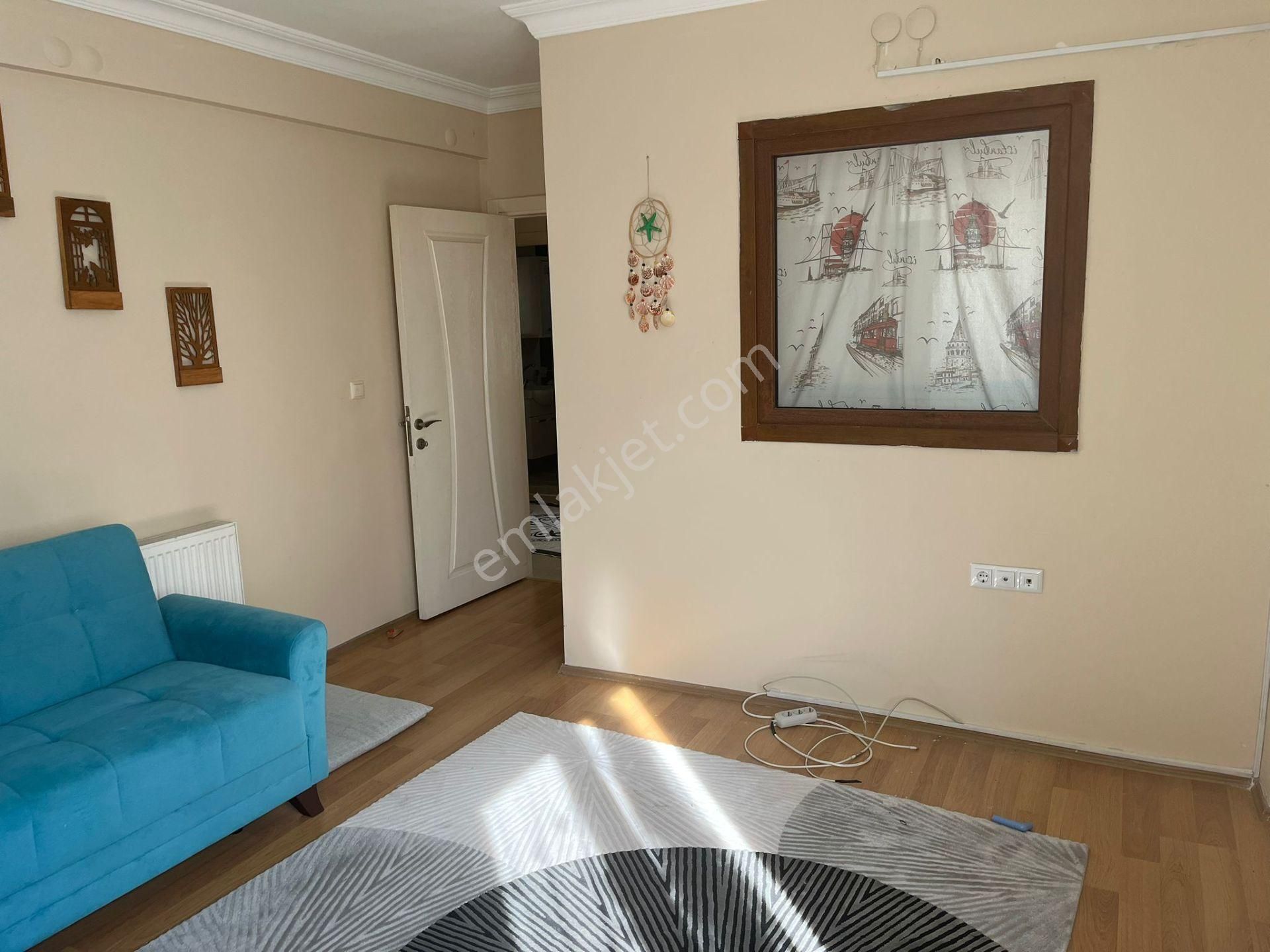 Century 21 Vizyondan Kumlubel'de 2+0 Eşyalı Kiralık Daire - Görsel 3