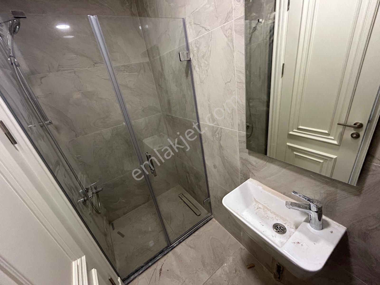 Altunizade'de Tapu Masrafsız 5+2 Net 250 M2 Lüks Dubleks - Görsel 20