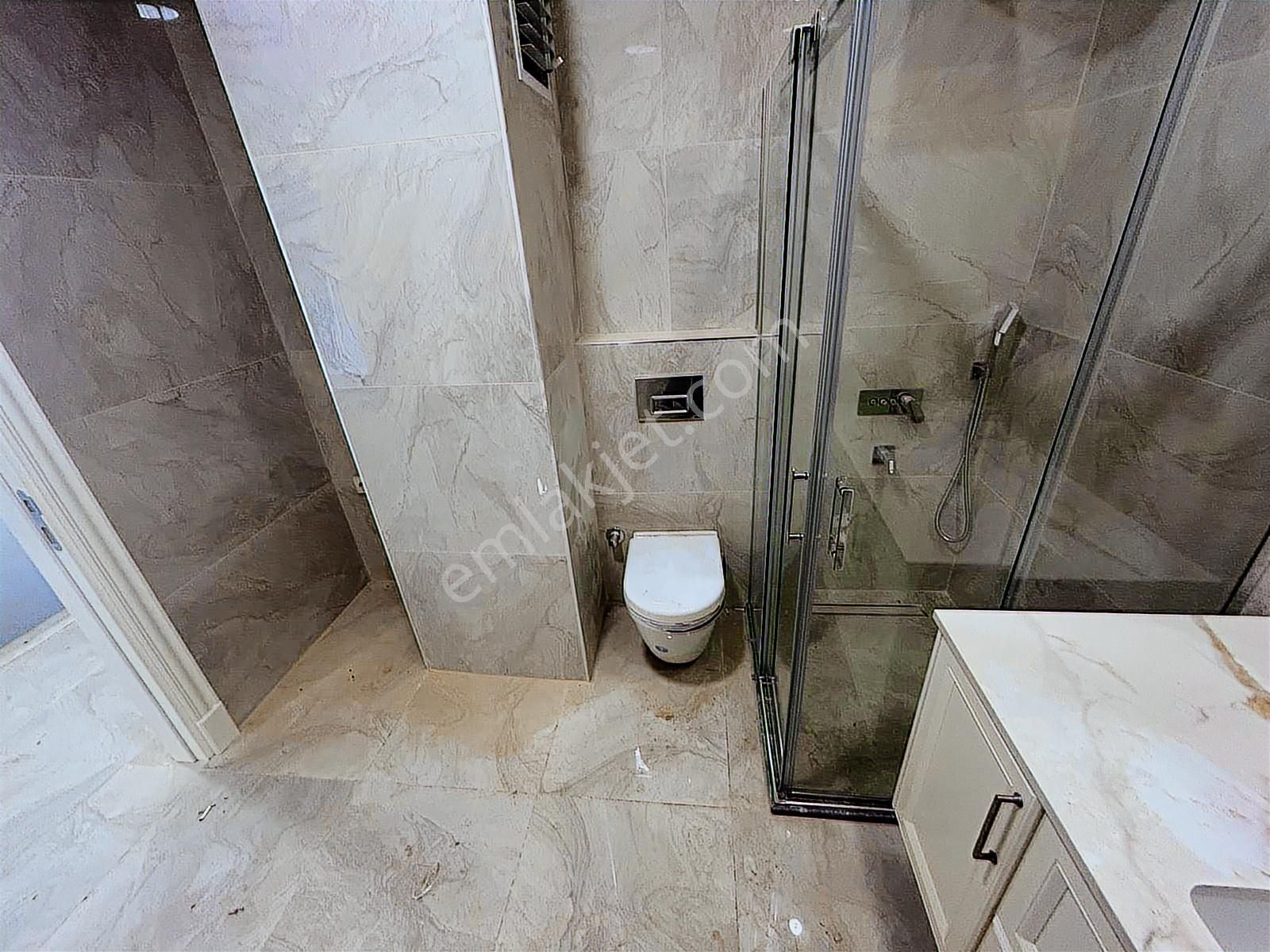 Altunizade'de Tapu Masrafsız 5+2 Net 250 M2 Lüks Dubleks - Görsel 24