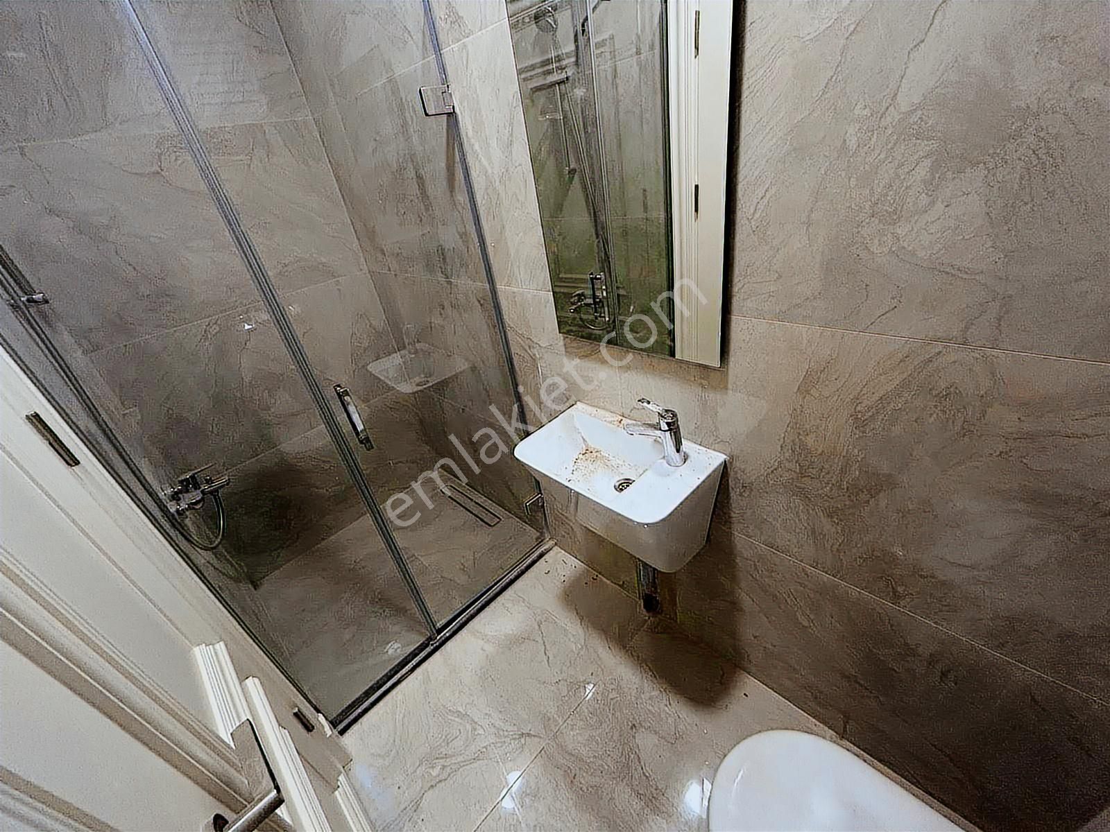 Altunizade'de Tapu Masrafsız 5+2 Net 250 M2 Lüks Dubleks - Görsel 13