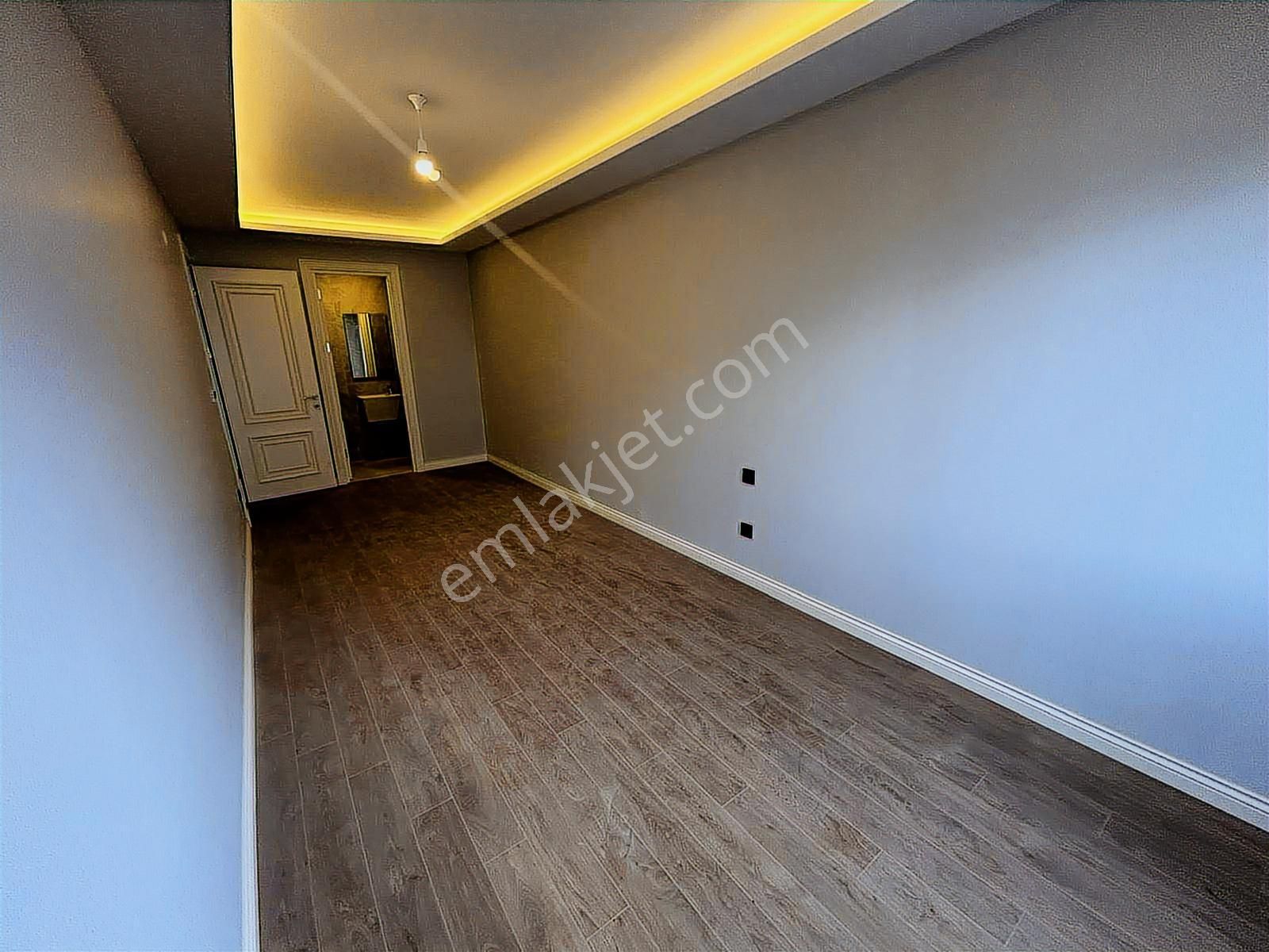 Altunizade'de Tapu Masrafsız 5+2 Net 250 M2 Lüks Dubleks - Görsel 19