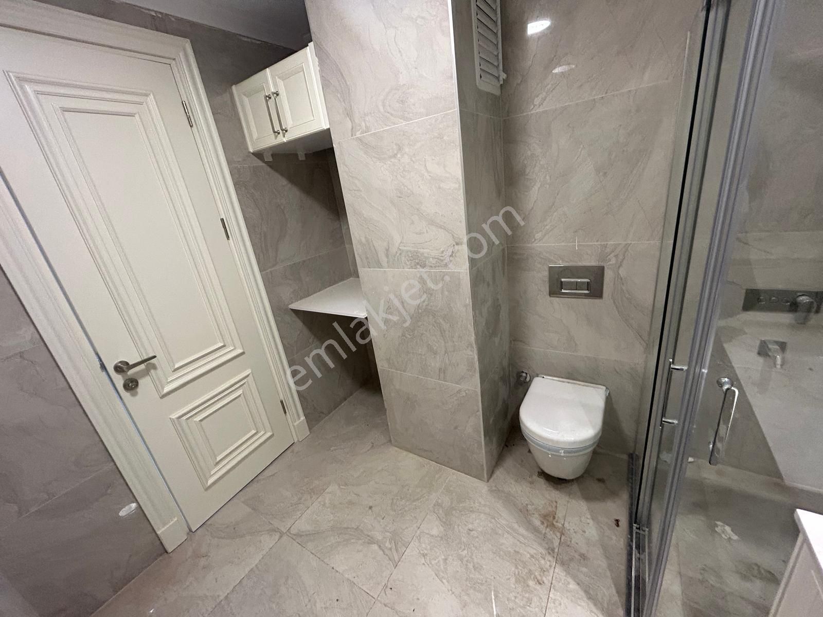 Altunizade'de Tapu Masrafsız 5+2 Net 250 M2 Lüks Dubleks - Görsel 15