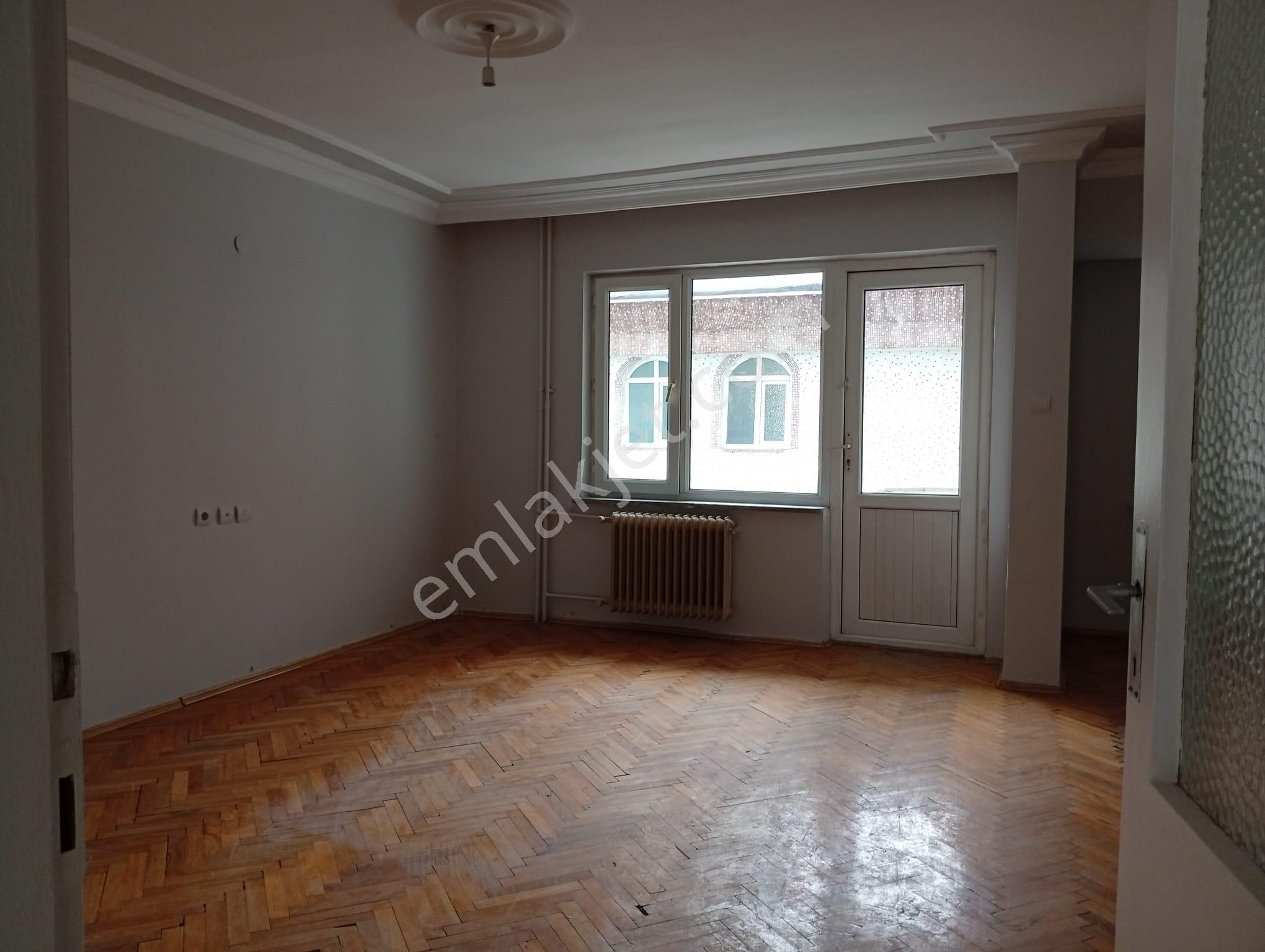 Asker Emlaktan Dikkaldırım Mah Kiralık Daireler