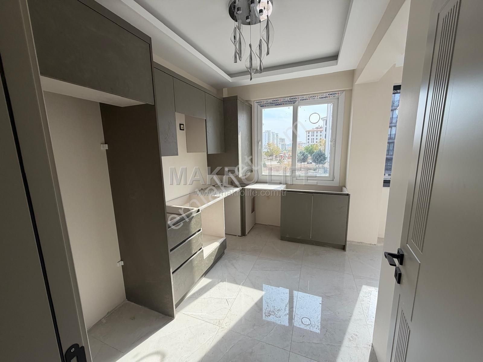 Üç Kuyularda Arsa Payından Satılık 2+1 Daire