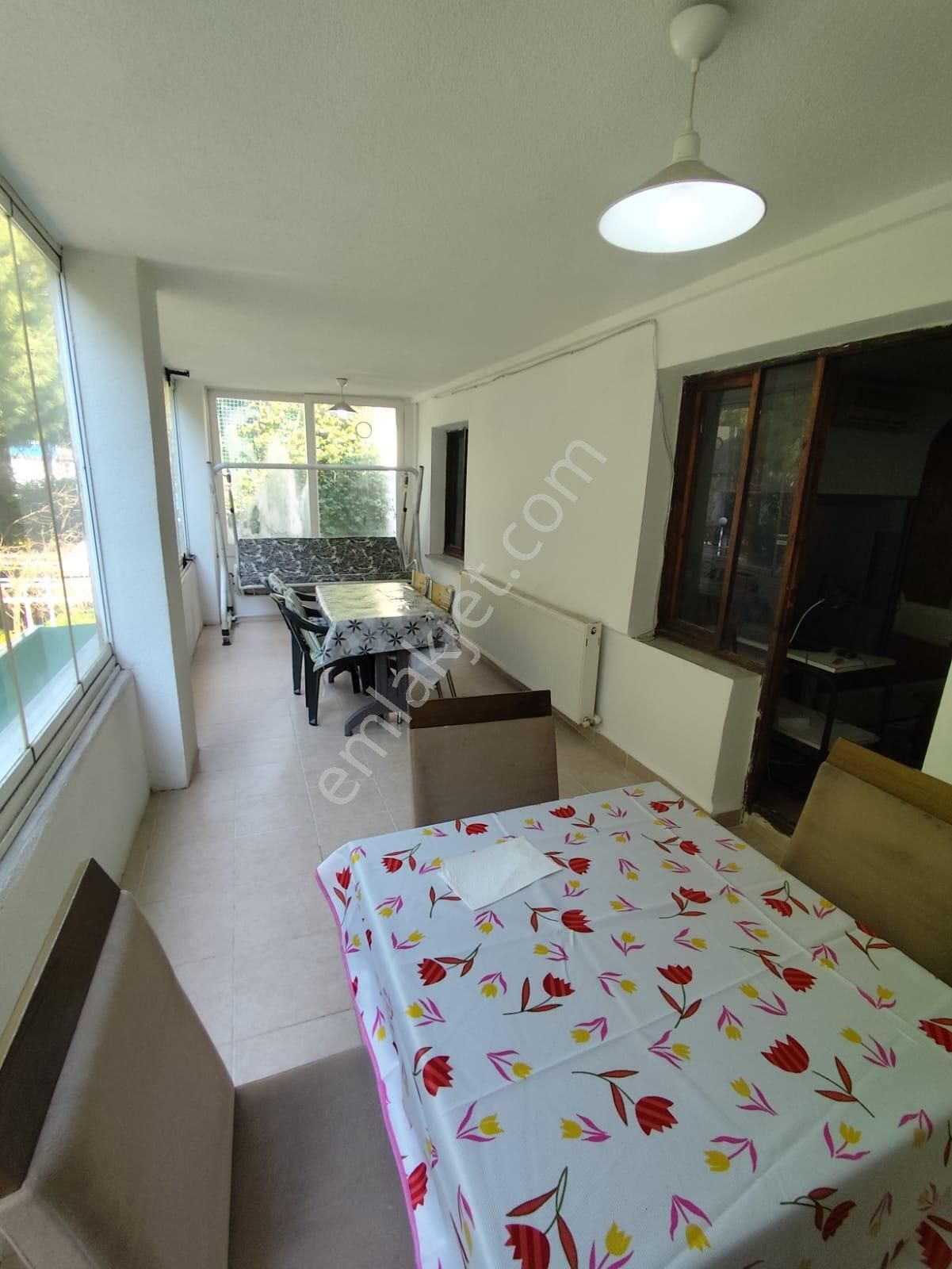 Silivri Basınkent 2 Sitesinde Kiralık 3+1 Eşyalı Dubleks Villa