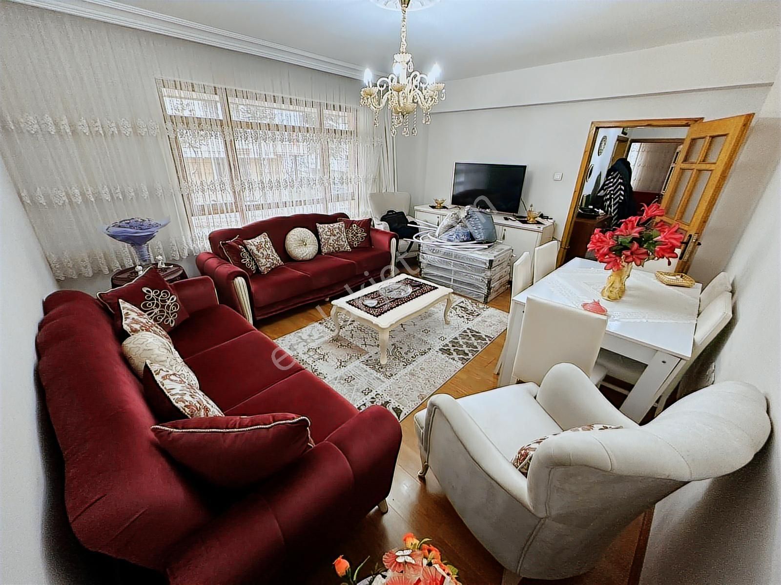 Atapark'da Mükkemmel Lokasyon İle Çok Acil Satılık Daire!! - Görsel 2