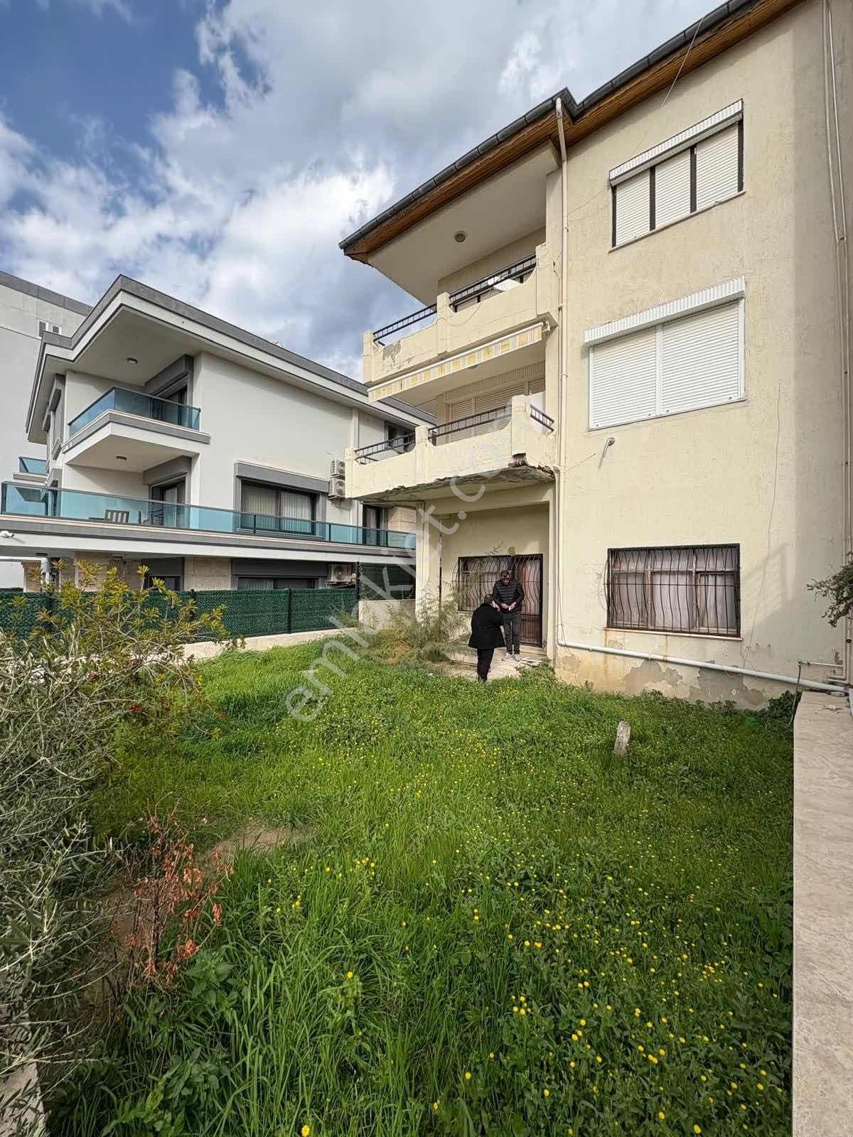 Kuşadasın'da Satılık Full Deniz Manzaralı 5+1 Villa - Görsel 18