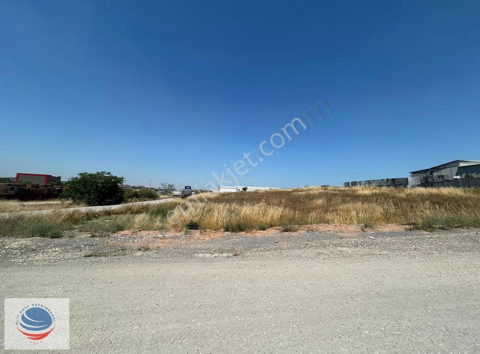 Balçık Toptan Ticaret İmarlı Depo Yapımına Uygun 8.700 M² Arsa - Görsel 2