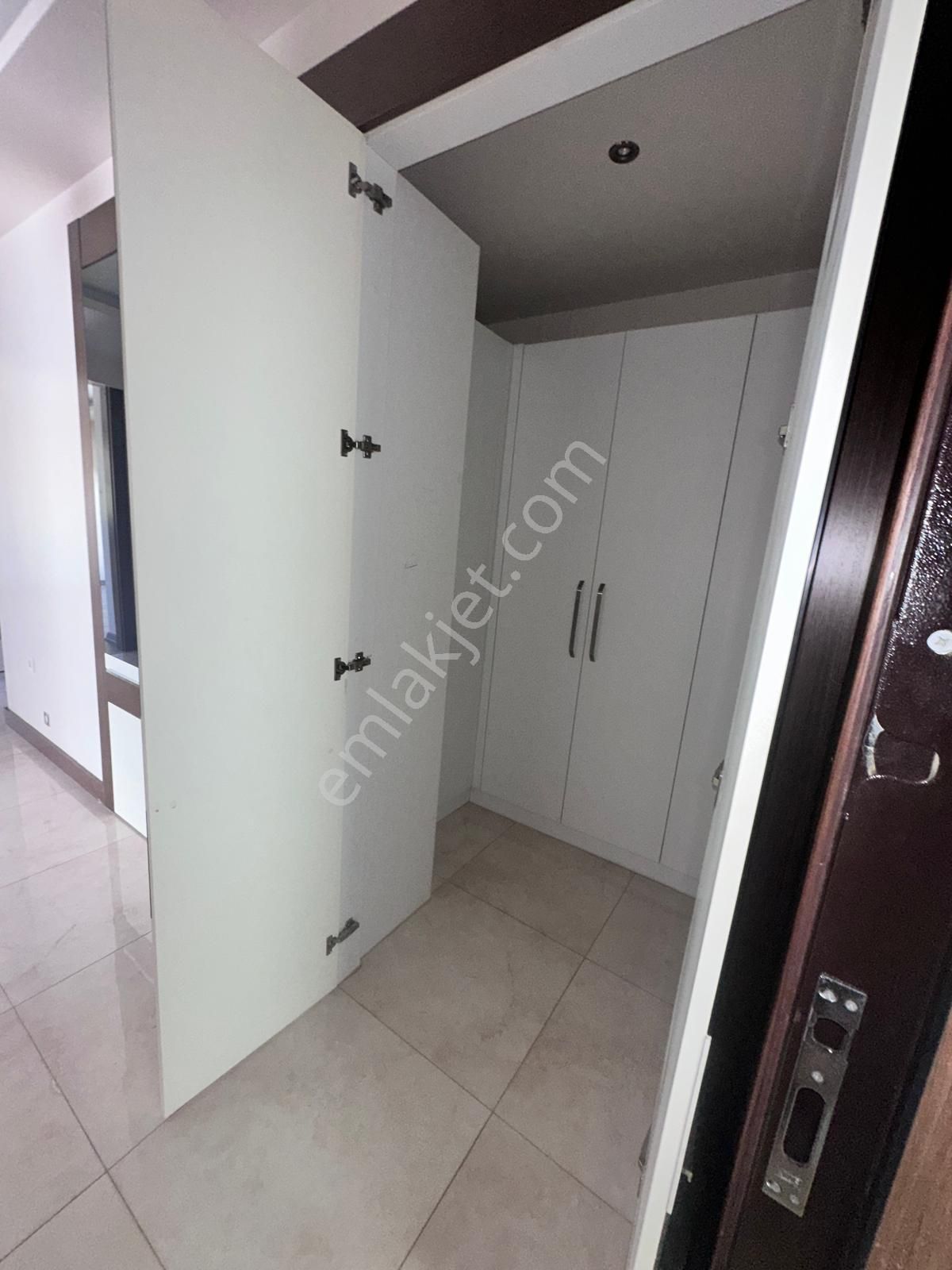 Rw Budur’dan Çiftlikköy Mh. Doğalgazlı Yıllık Kiralık 4+1 - Görsel 23