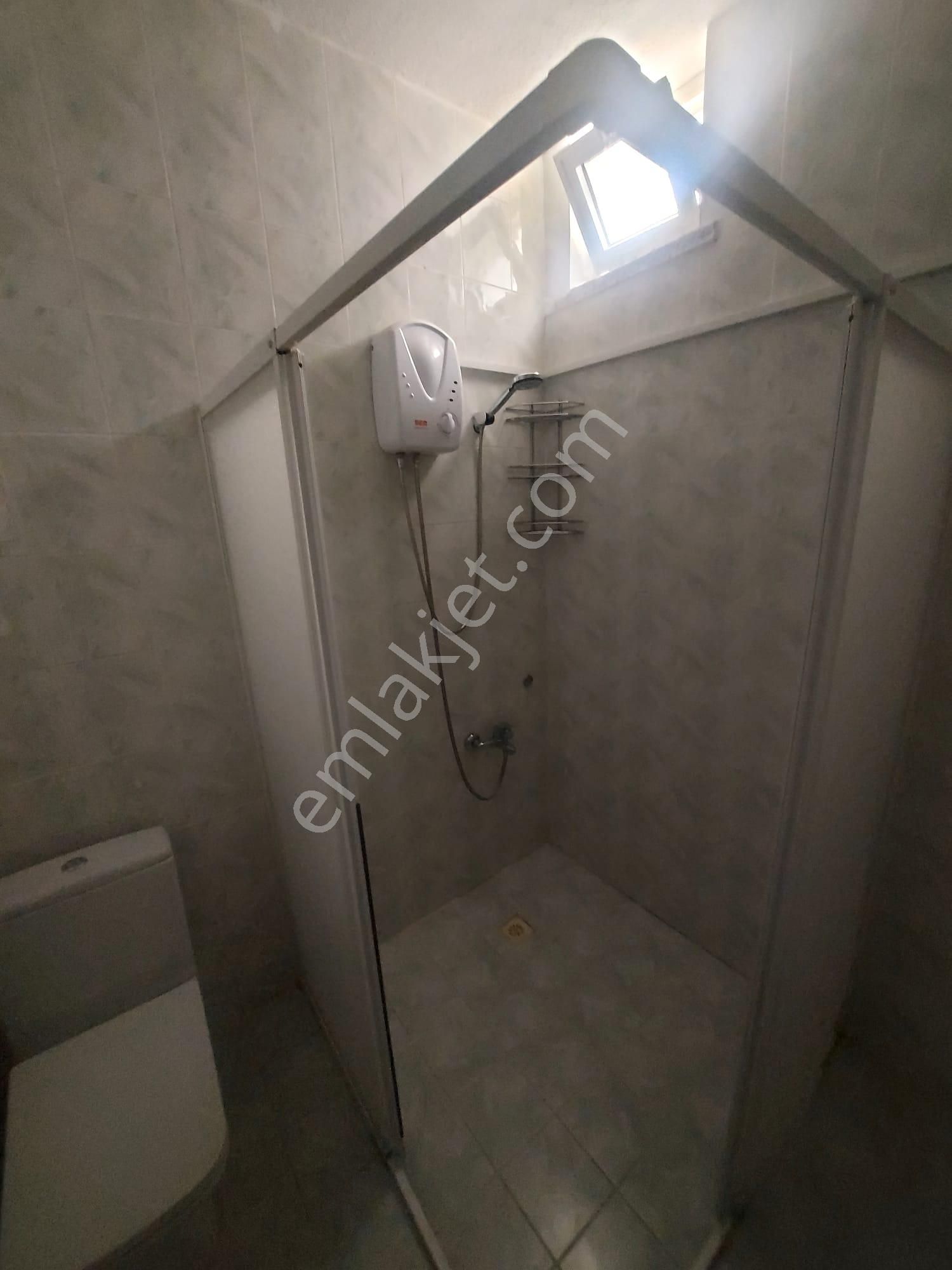 Anamur Akdeniz Caddesi Üzerinde Dükkan Üstü 1. Kat 3+1 Kiralık Daire - Görsel 18