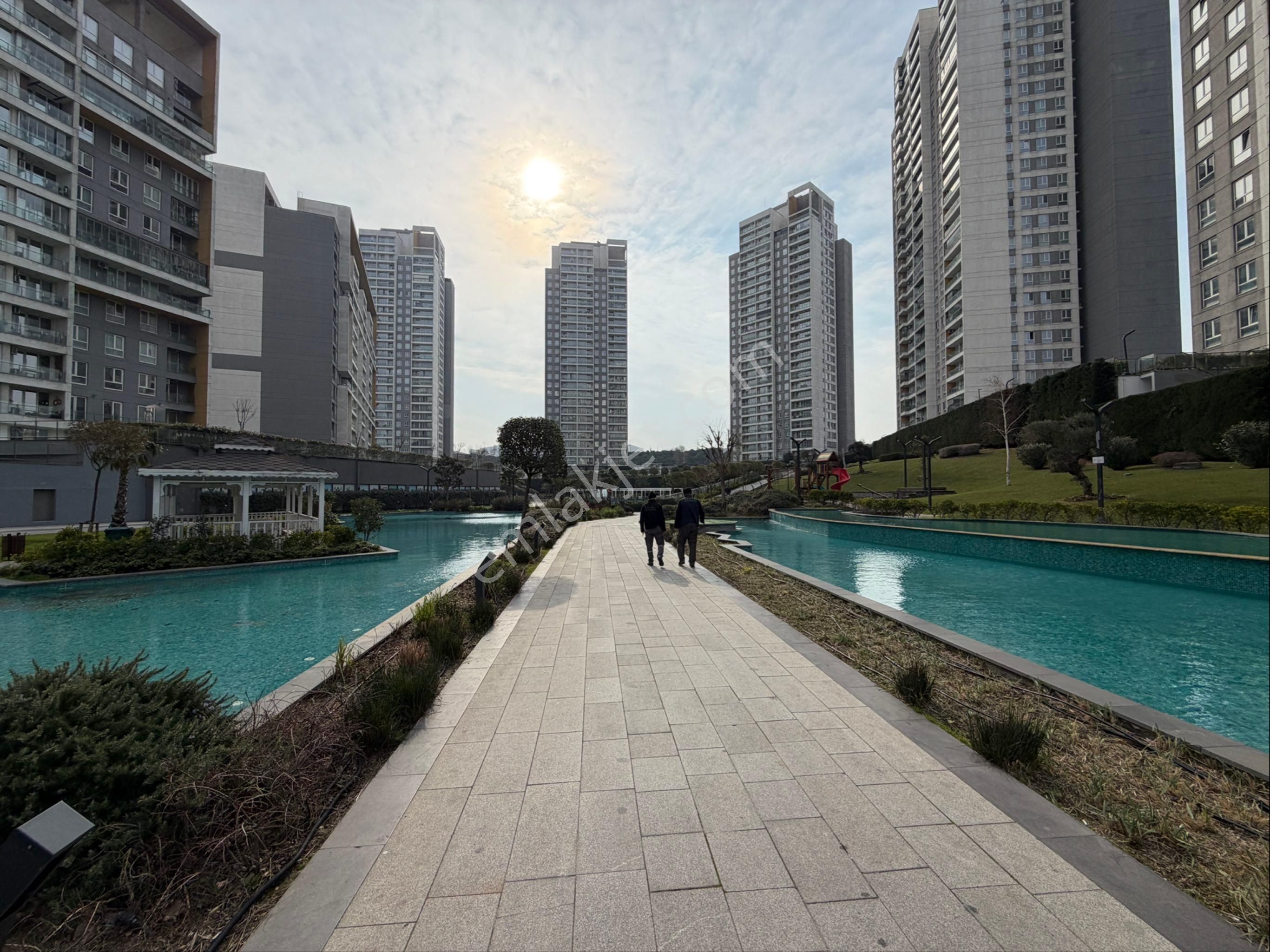 Göl Panorama Evleri Kiralık 1+1 Daire - Görsel 17