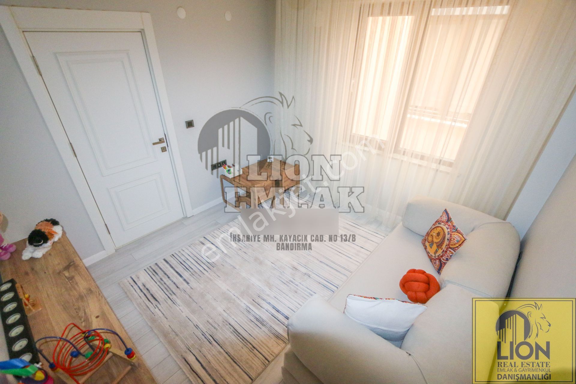 Lıon Emlak'tan İhsaniye'de İşlek Cadde Üzeri Luks Tasarım 3+1 Satılık Daire - Görsel 30