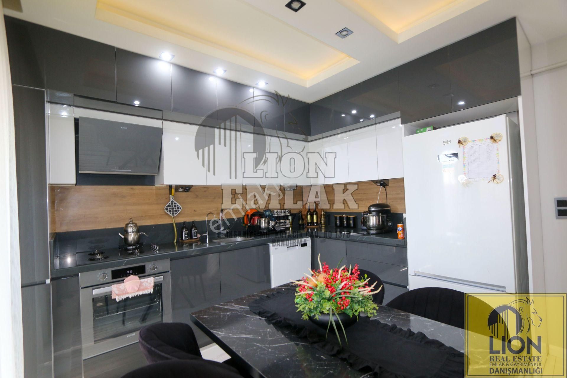 Lıon Emlak'tan İhsaniye'de İşlek Cadde Üzeri Luks Tasarım 3+1 Satılık Daire - Görsel 13