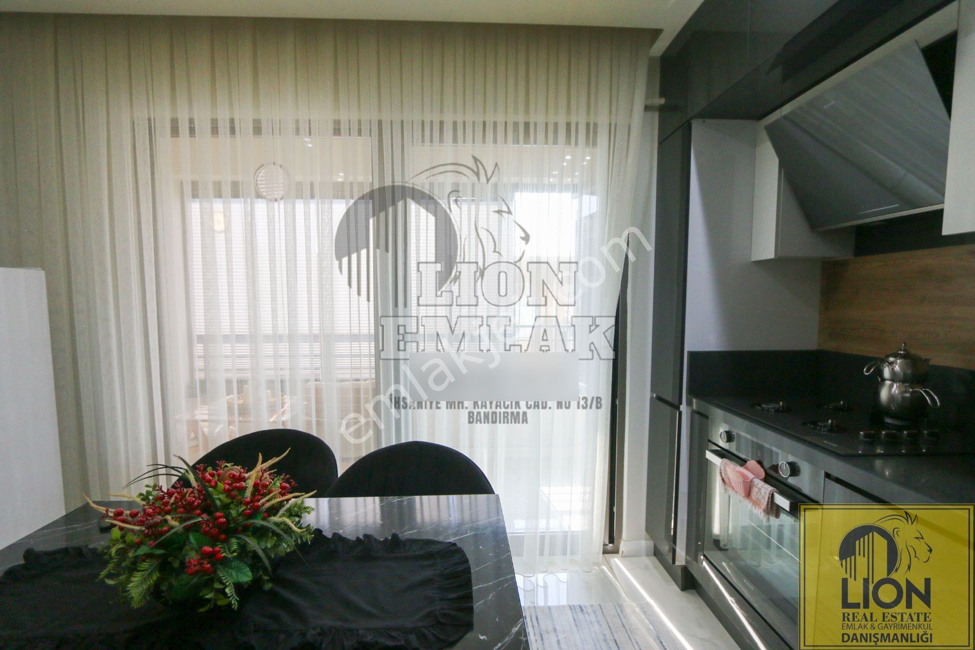 Lıon Emlak'tan İhsaniye'de İşlek Cadde Üzeri Luks Tasarım 3+1 Satılık Daire - Görsel 17