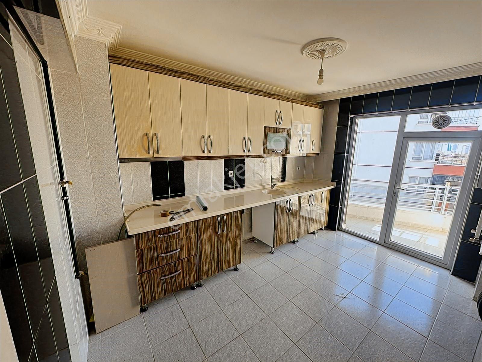 Atapark'ta Kuruş Masrafsız Ara Katta Yapılı Taşınmaya Hazır 3+1 - Görsel 16