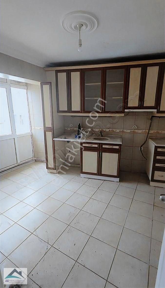 Dinçer Mahallesinde 2+1 Kapalı Mutfaklı Satılık Daire - Görsel 3