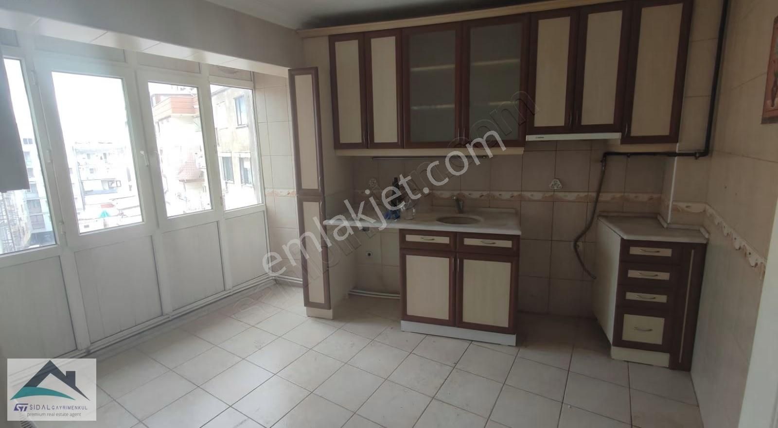 Dinçer Mahallesinde 2+1 Kapalı Mutfaklı Satılık Daire - Görsel 13