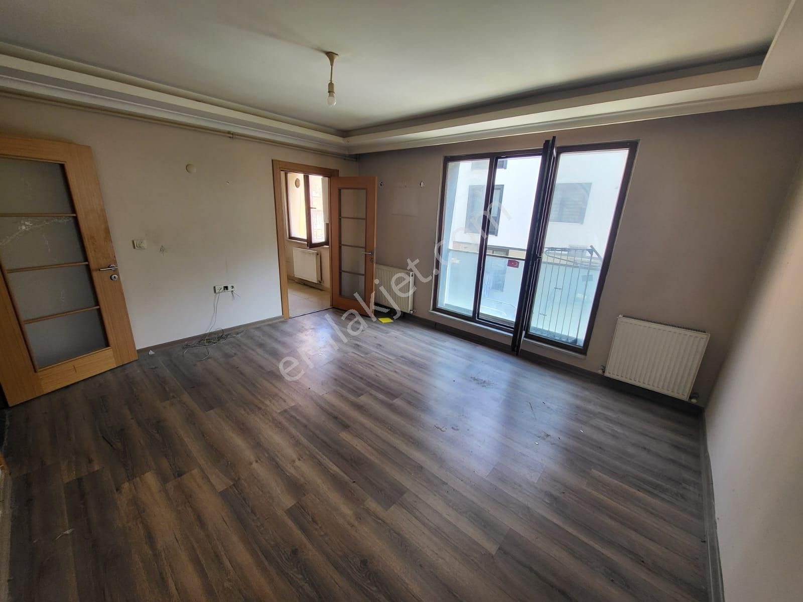 Anka'dan Üsküdar Bulgurlu'nun Tam Merkezinde Metroya Yakın 2+1 - Görsel 4