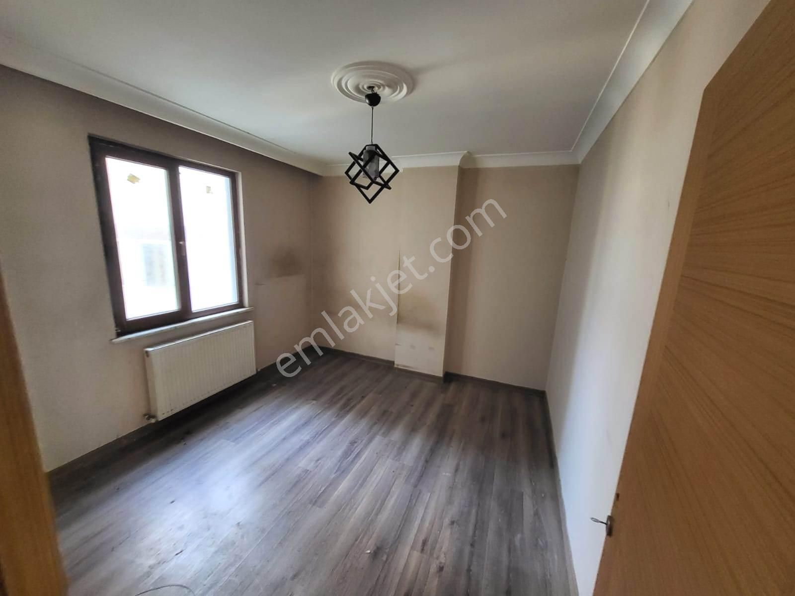 Anka'dan Üsküdar Bulgurlu'nun Tam Merkezinde Metroya Yakın 2+1 - Görsel 11