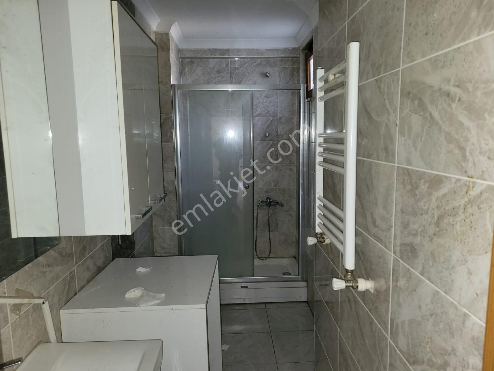 Anka'dan Üsküdar Bulgurlu'nun Tam Merkezinde Metroya Yakın 2+1 - Görsel 15