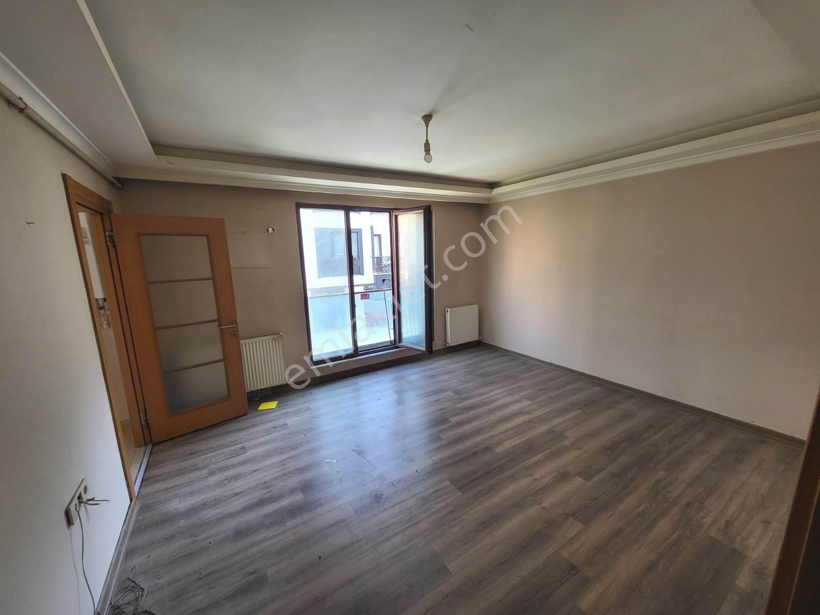 Anka'dan Üsküdar Bulgurlu'nun Tam Merkezinde Metroya Yakın 2+1 - Görsel 5