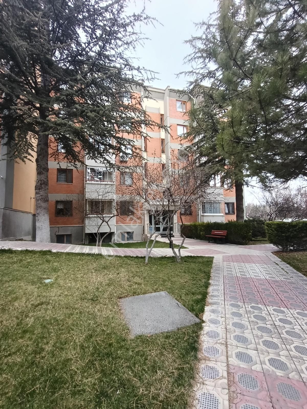 Polat Live Emlaktan Çayyolu Başak 2 Sitesinde Boş Ara Kat - Görsel 17