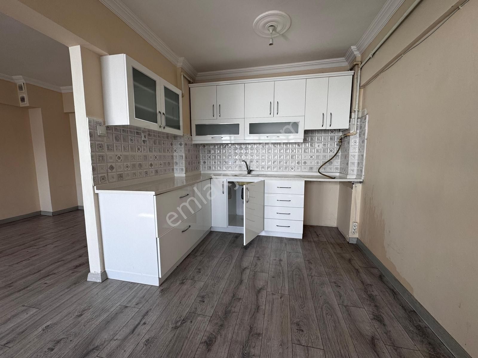 Panaromik Deniz Mazaralı Denize Sıfır 2+1 Ara Kat Daire - Görsel 7