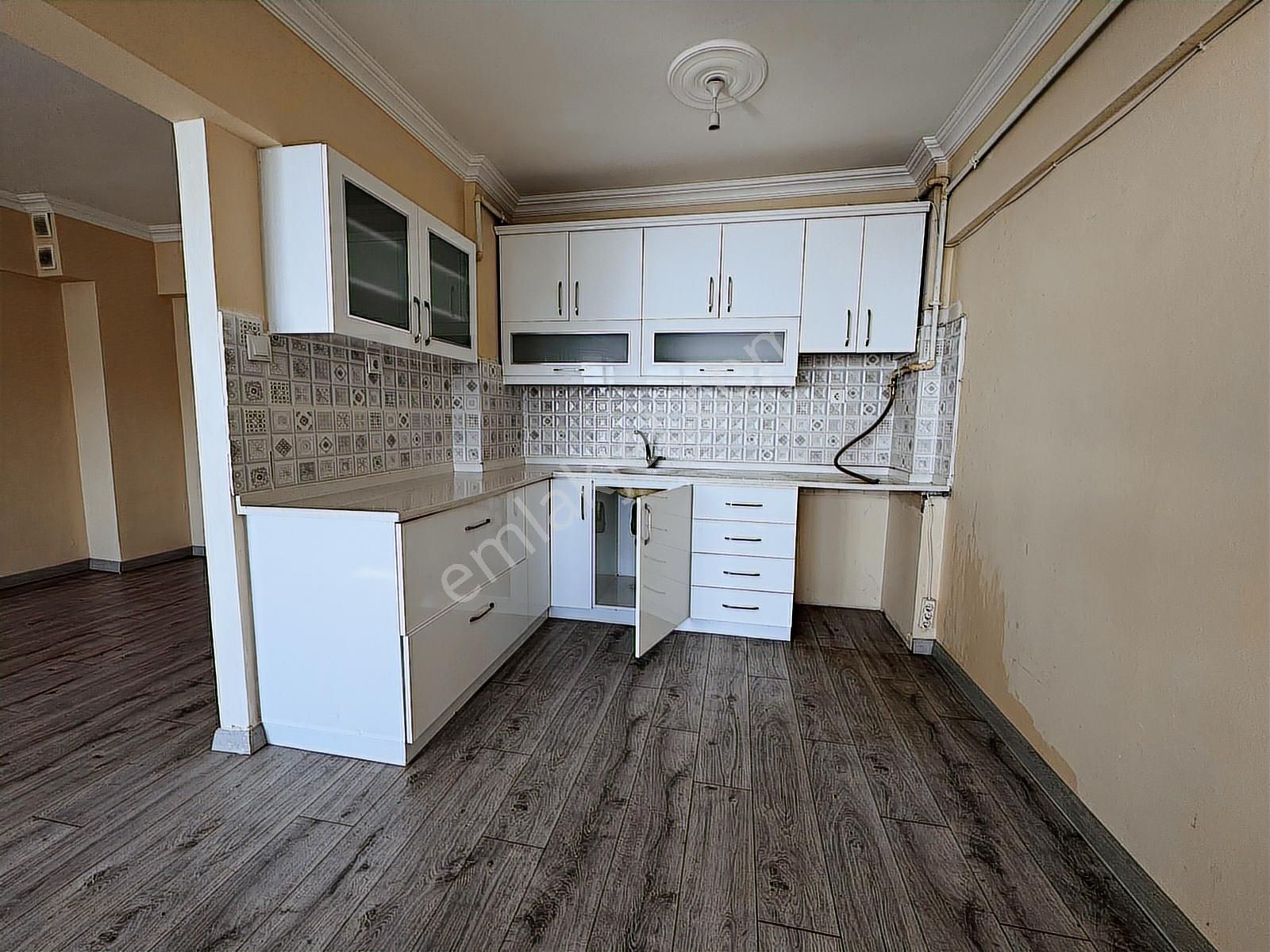 Panaromik Deniz Mazaralı Denize Sıfır 2+1 Ara Kat Daire - Görsel 20