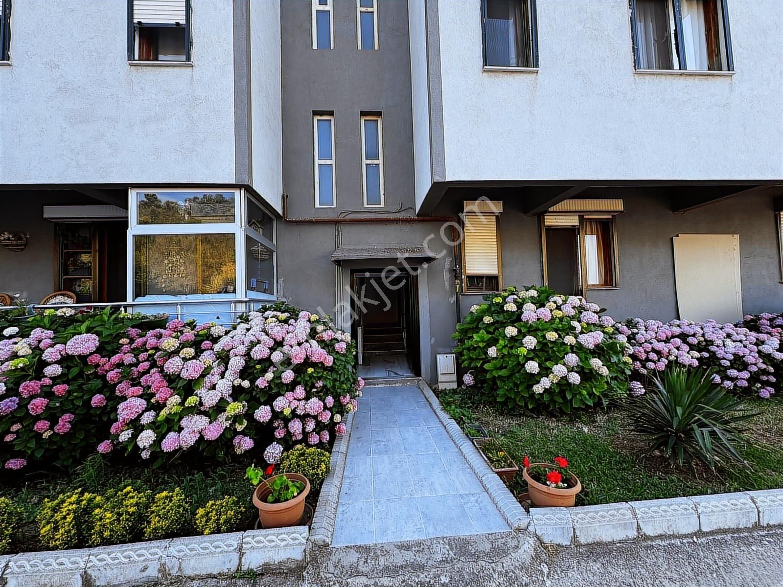 Panaromik Deniz Mazaralı Denize Sıfır 2+1 Ara Kat Daire - Görsel 25