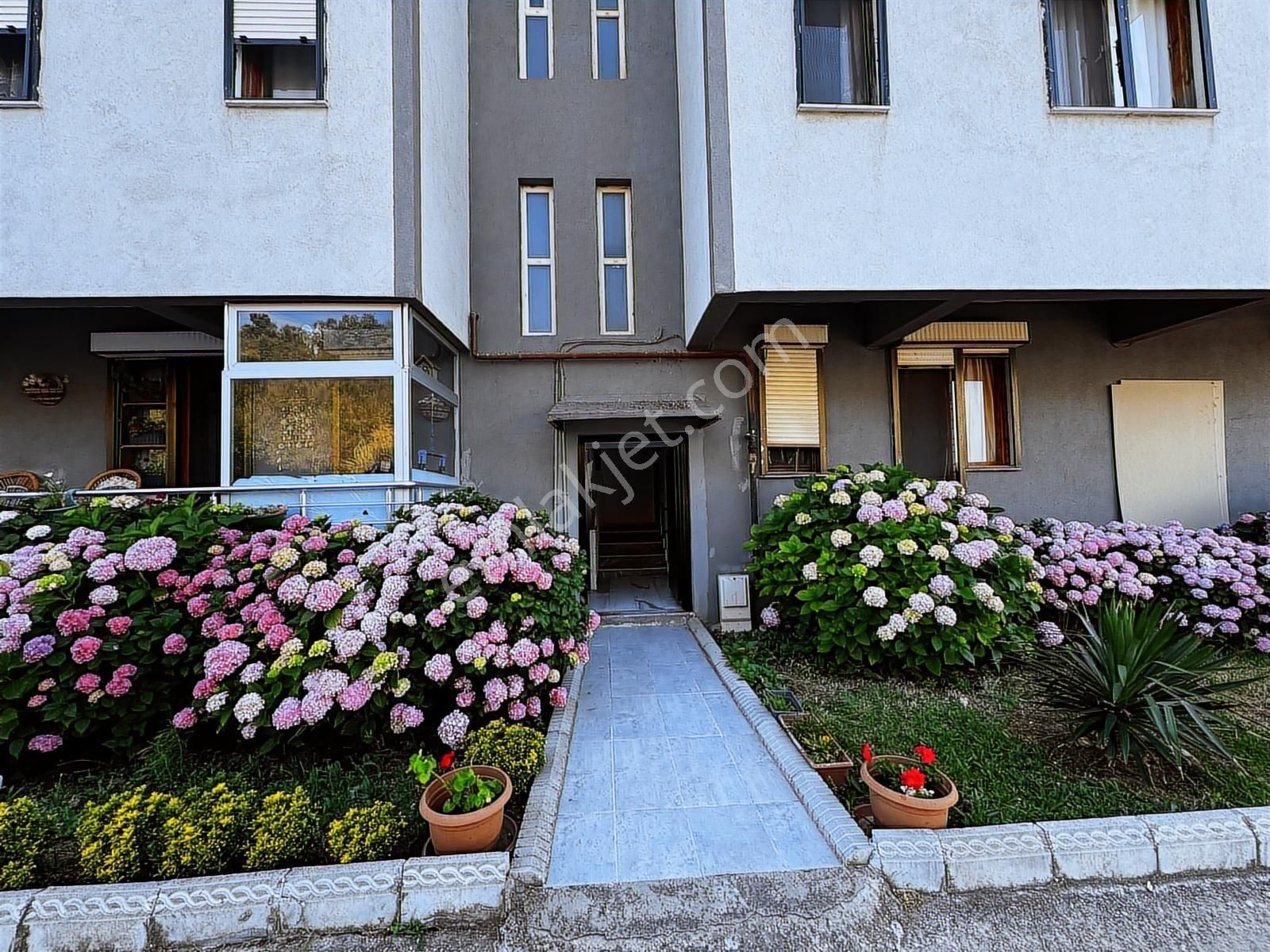 Panaromik Deniz Mazaralı Denize Sıfır 2+1 Ara Kat Daire - Görsel 2