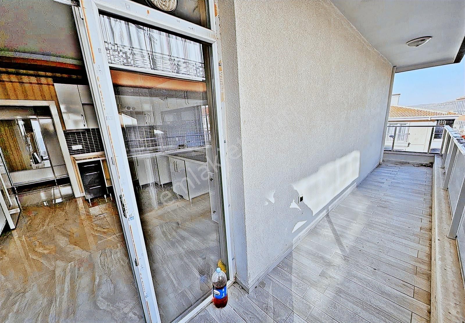 Atapark'ta Kuruş Masrafsız Full Yapılı Geniş M2 Taşınmaya Hazır! - Görsel 33