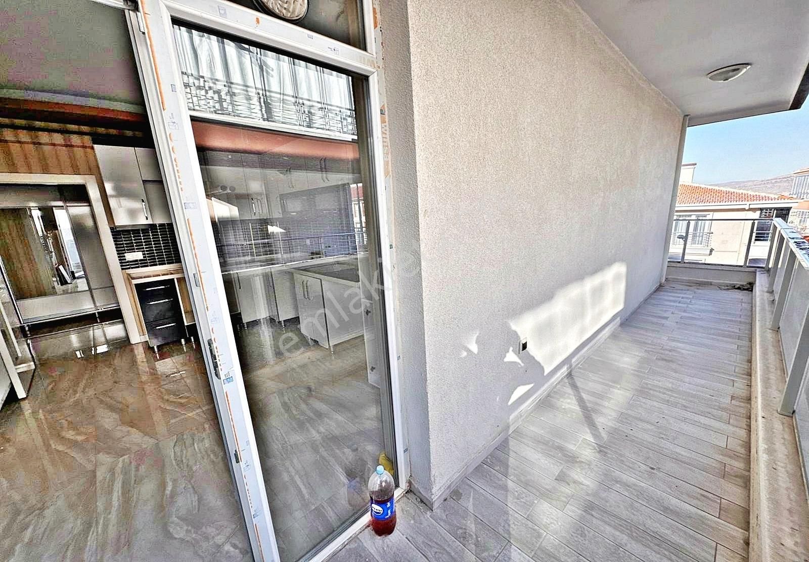 Atapark'ta Kuruş Masrafsız Full Yapılı Geniş M2 Taşınmaya Hazır! - Görsel 17