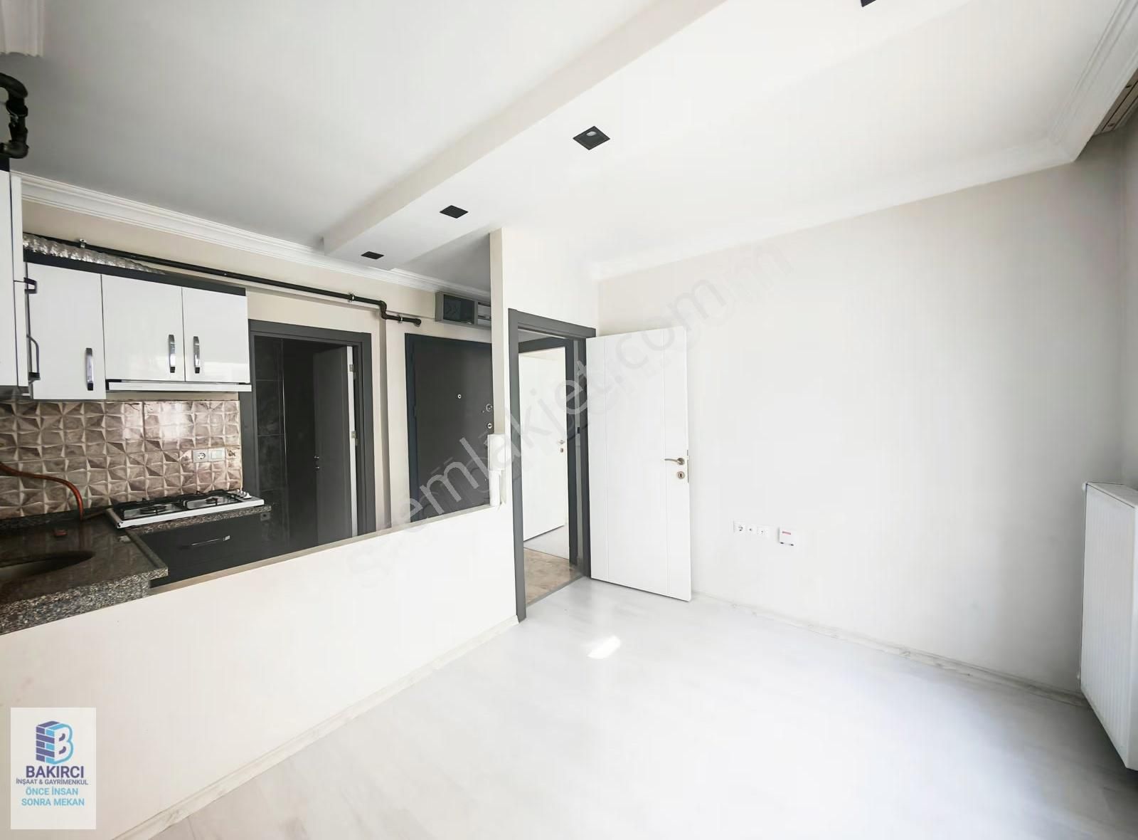 Bakırcı İnşaat & Gym.'den Büyükdere Mah. 1+1 Kiralık Daire - Görsel 12