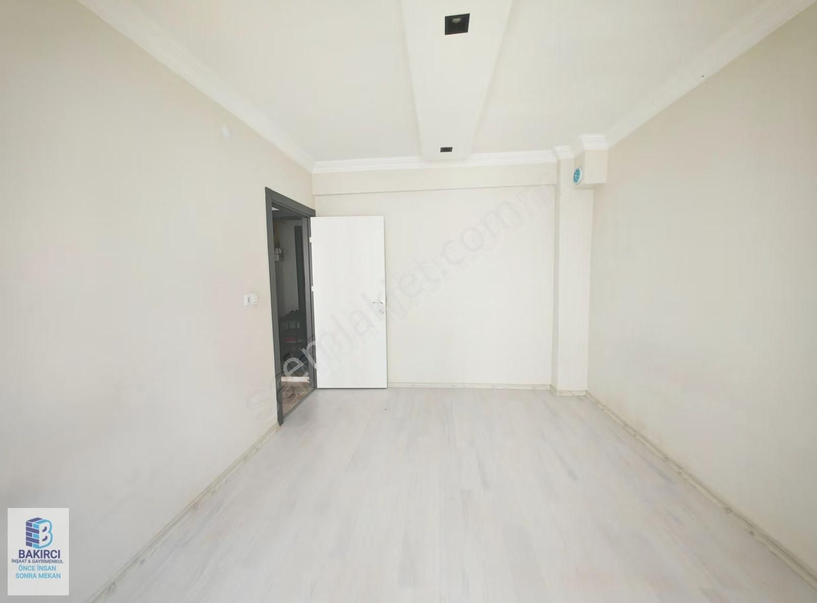 Bakırcı İnşaat & Gym.'den Büyükdere Mah. 1+1 Kiralık Daire - Görsel 4