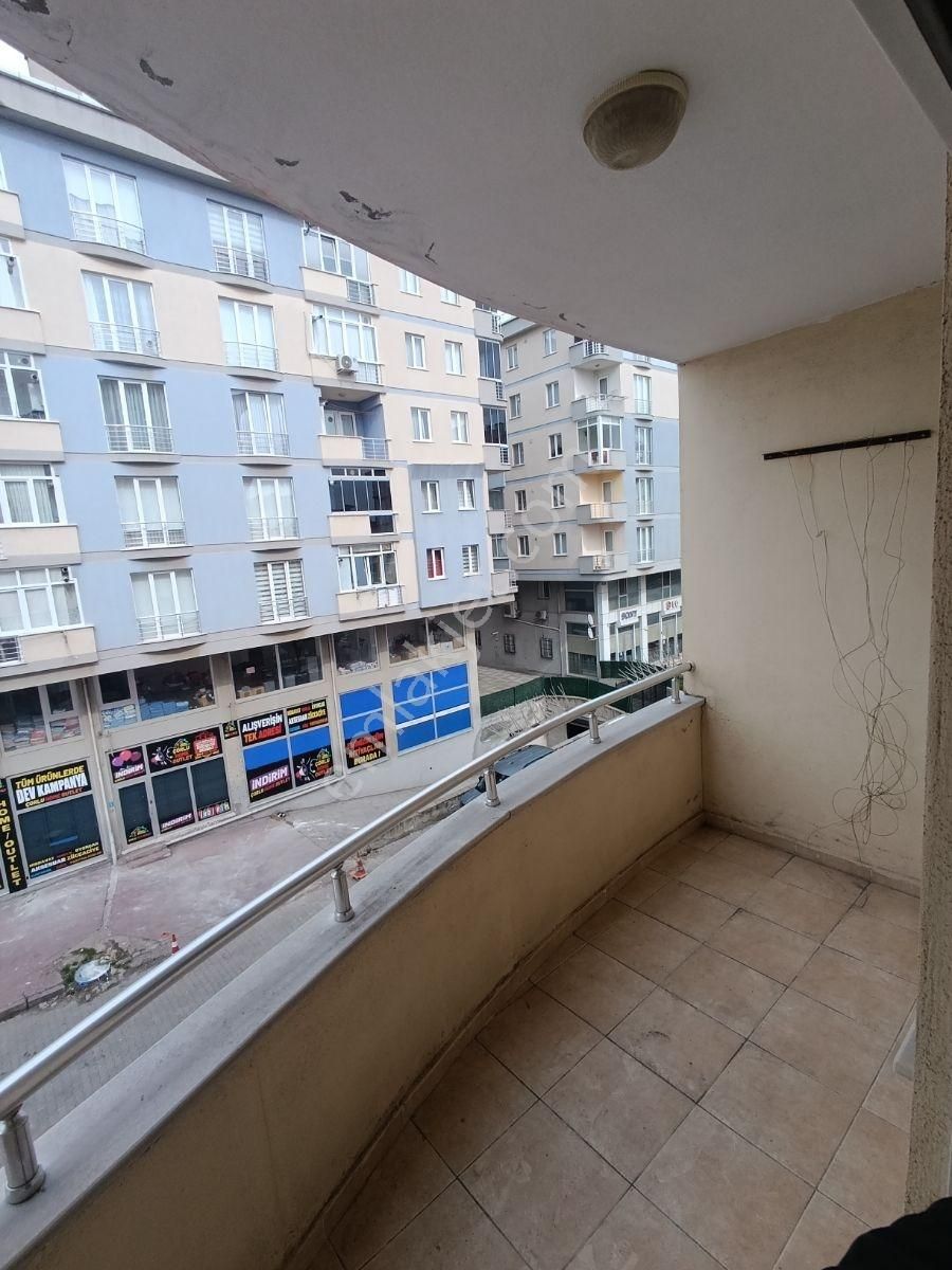 Cumhuriyet Parkı Karşısı Cadde Üzeri 3+1 Kiralık Daire - Görsel 4