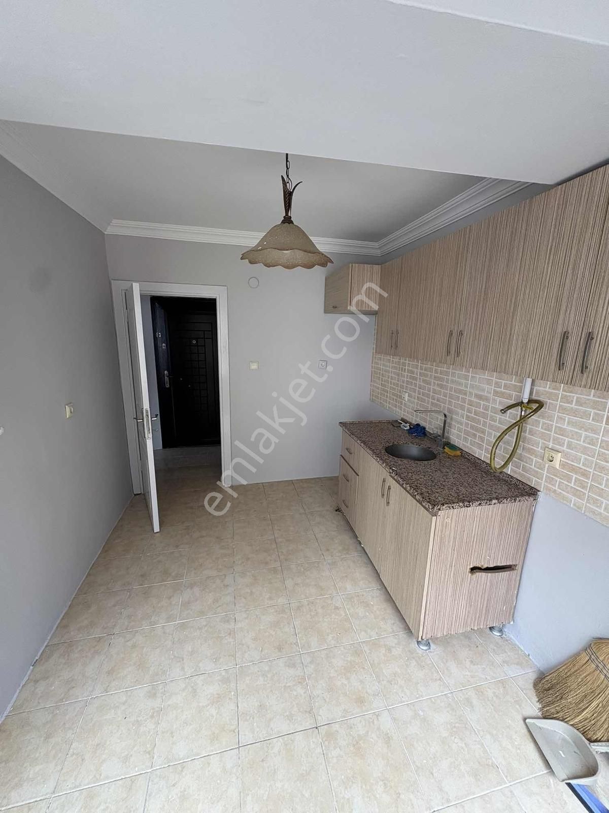 Muhittin Ara Kat Kiralık 2+1 - Görsel 5